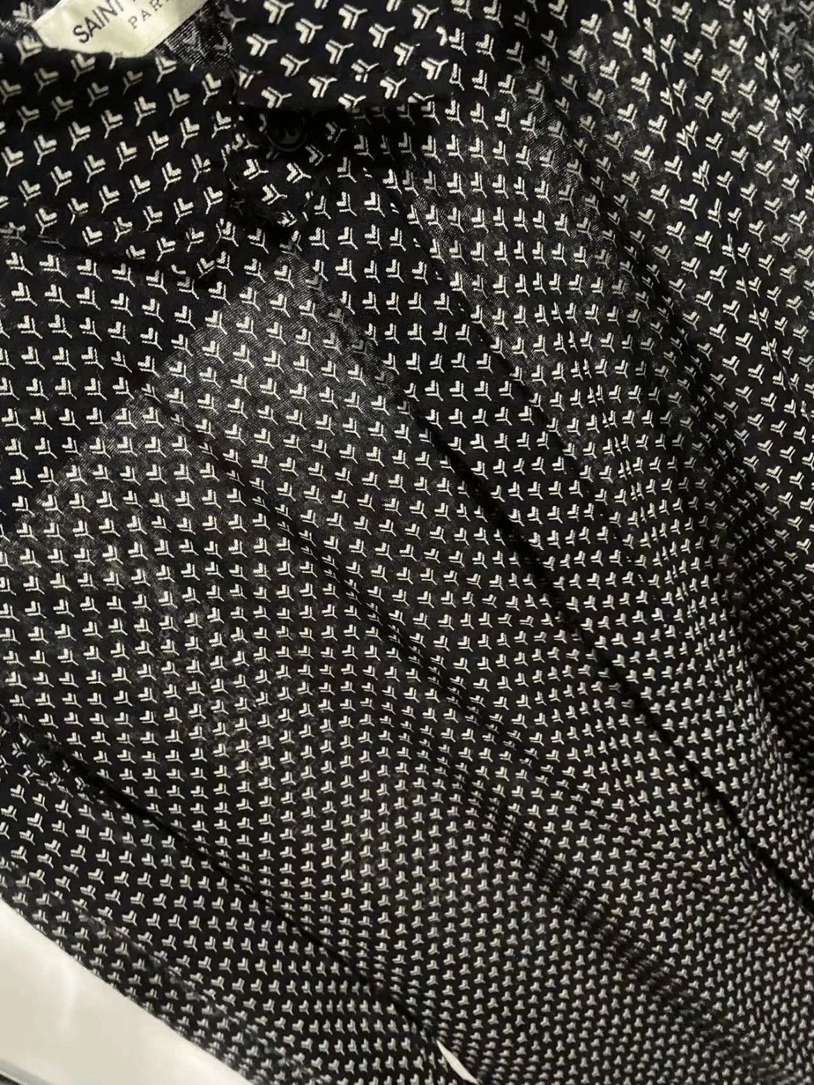 Saint Laurent Paris Saint Laurent Paris Small Y Logo Monogram Shirt Size US S / EU 44-46 / 1 - 2 Thumbnail