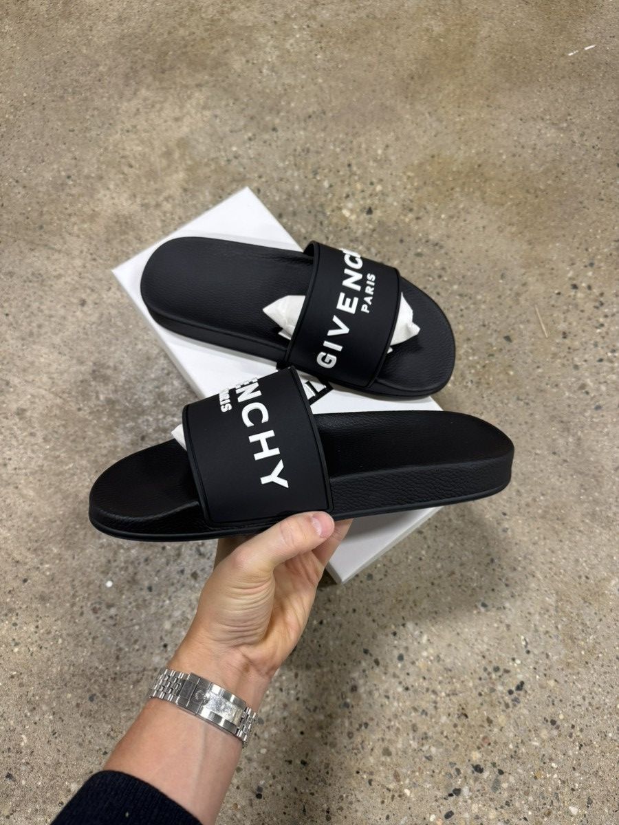 Givenchy Givenchy Rubber Pool Slides NEW 475$ Size US 11 / EU 44 - 4 Thumbnail