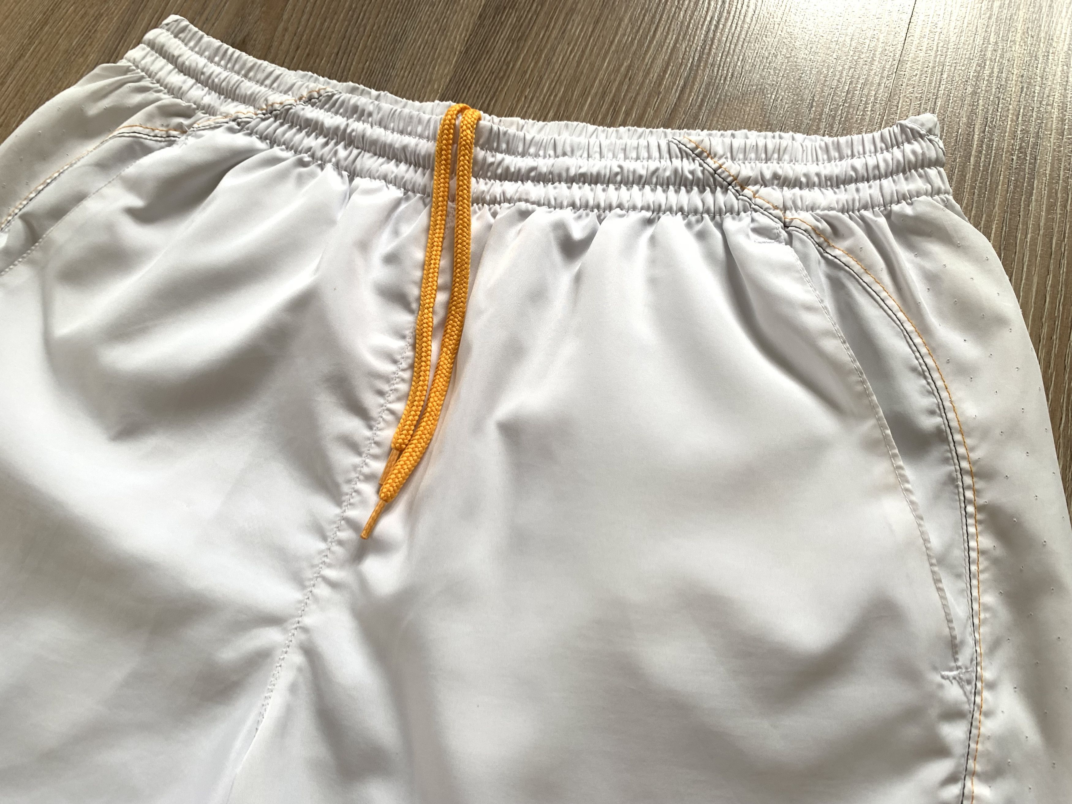 Umbro Umbro White Sport Training Shorts Size US 32 / EU 48 - 4 Thumbnail