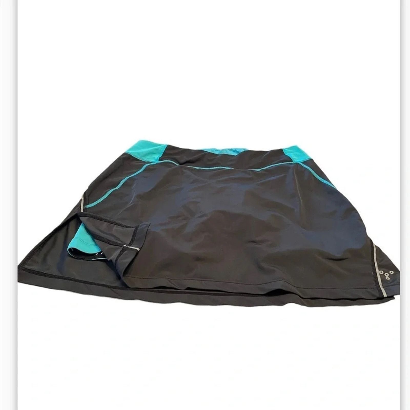 The Unbranded Brand Trayl padded cycling skort, size Large Size 27" / US 4 / IT 40 - 1 Thumbnail