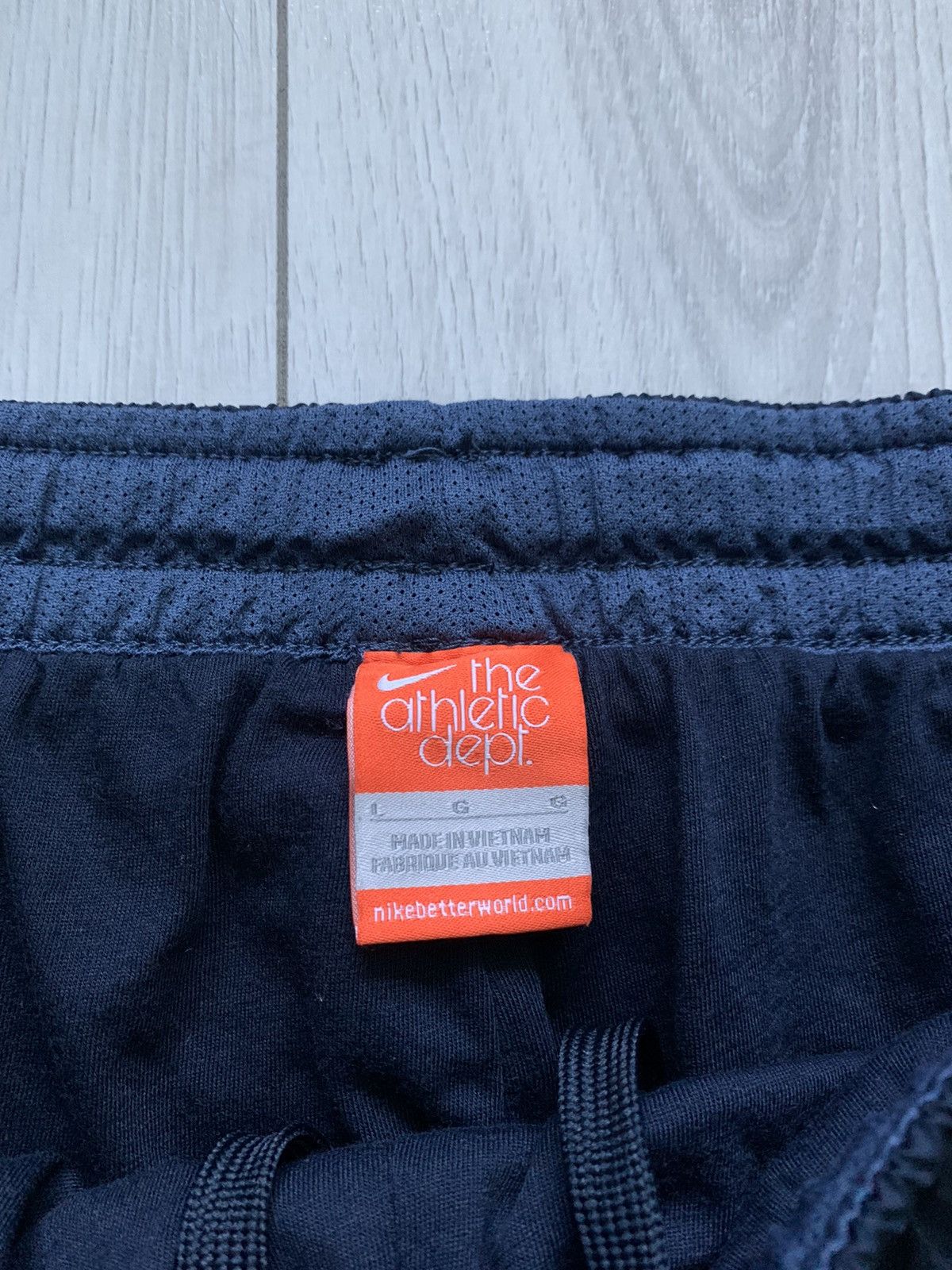 Nike × Nike ACG × Vintage Vintage nike track pants y2k acg gorpcore sweatpants Size US 34 / EU 50 - 6 Thumbnail