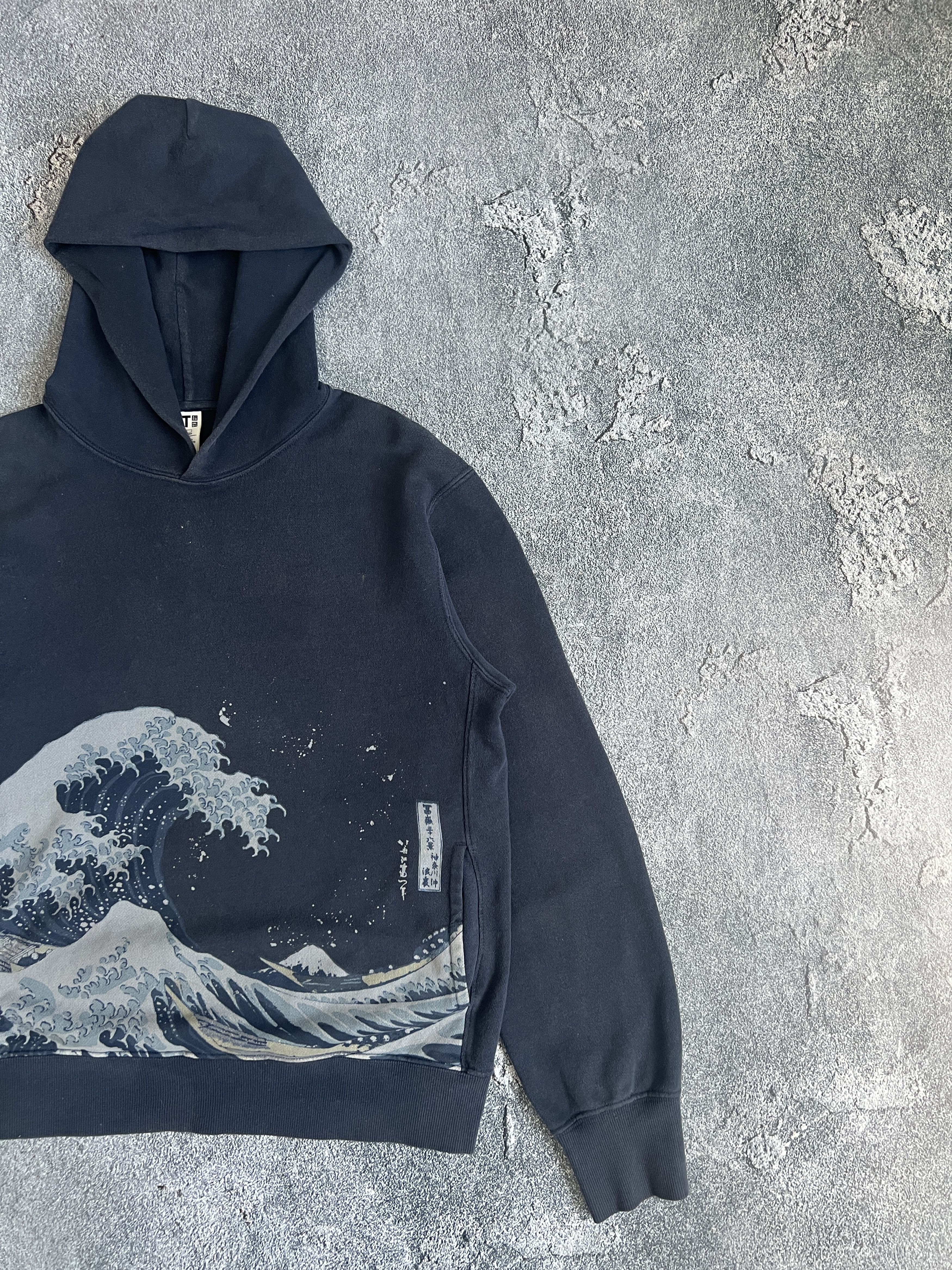 Uniqlo Uniqlo hoodie wave japanese printed Size US S / EU 44-46 / 1 - 6 Thumbnail