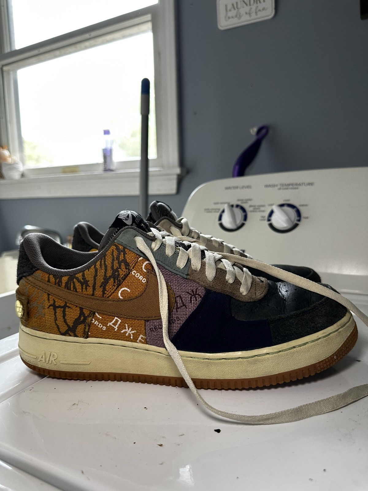 Jordan Brand × Nike × Travis Scott Travis Scott Air Force one Size US 11 / EU 44 - 2 Thumbnail