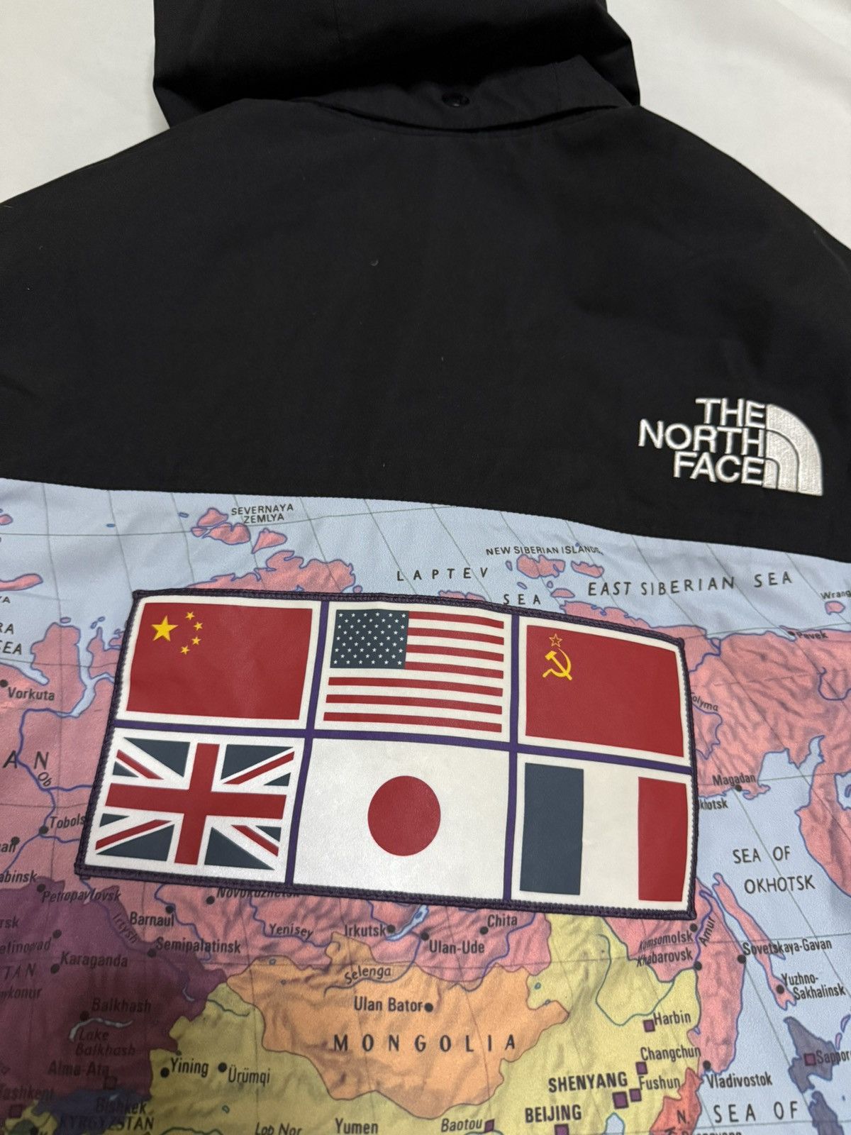 Supreme tnf the north face atlas maps coach jacket - Main Image
