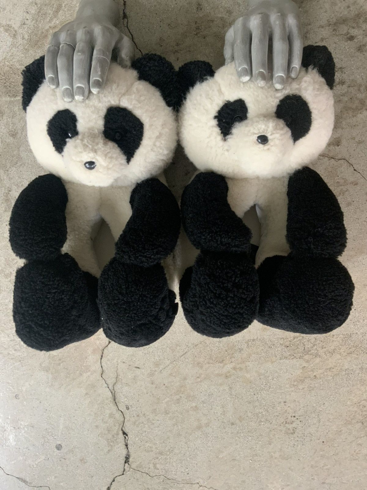 Vetements FW21 VETEMENTS PANDA HUG ME LOUNGE SLIPPERS Size US 8.5 / EU 41-42 - 1 Thumbnail
