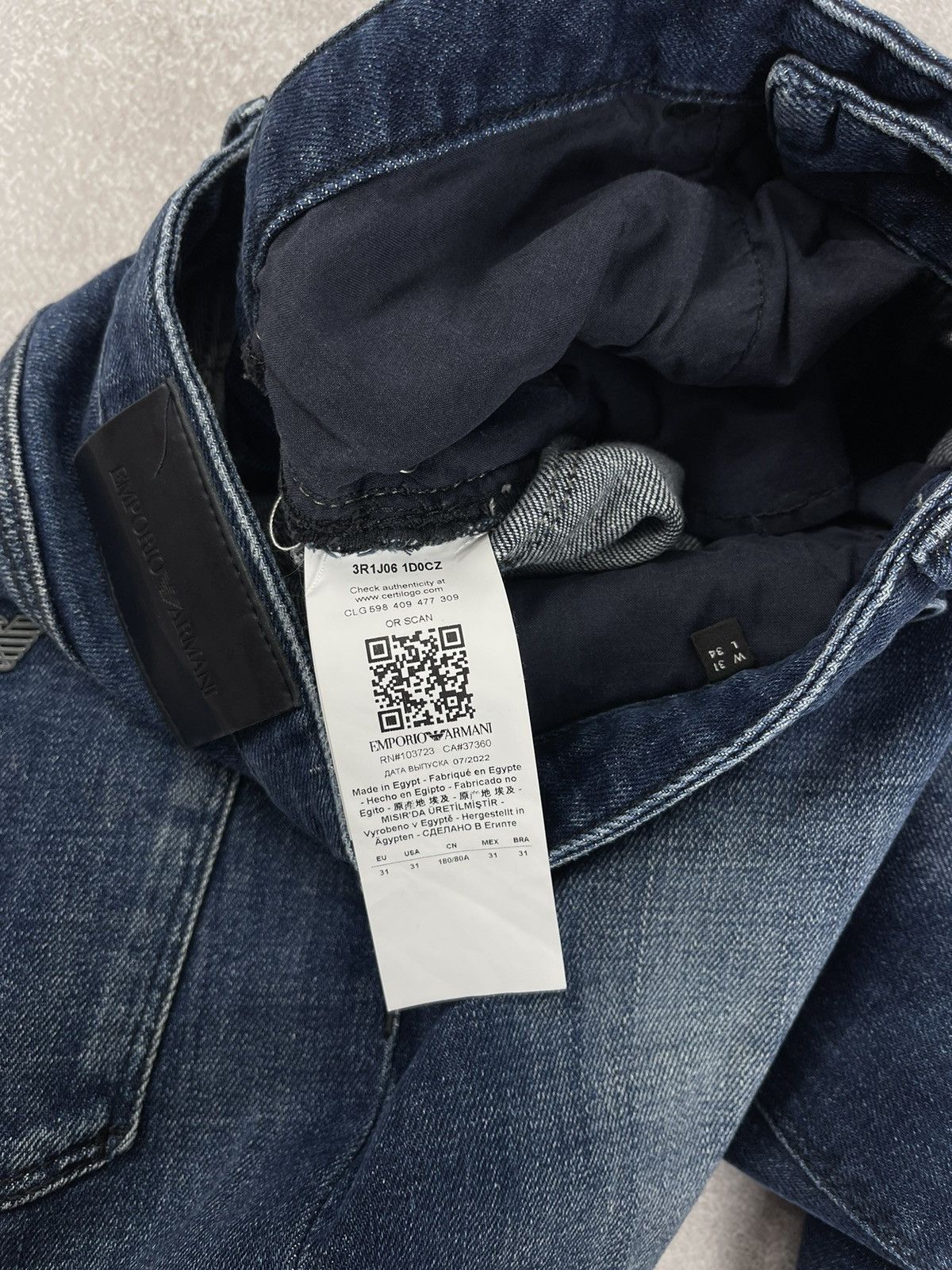 Emporio Armani Emporio Armani Denim Blue Jeans Size 31x34 Size US 31 - 8 Thumbnail