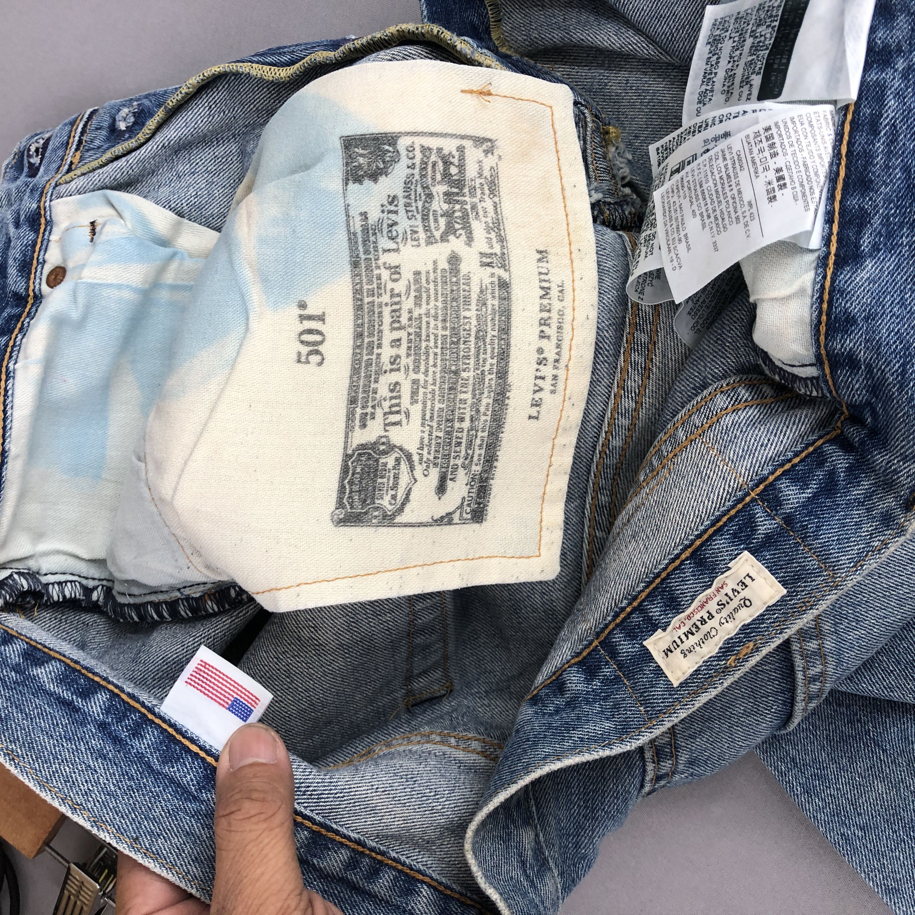 Levi's Vintage Levis 501 Jeans Levi's Faded Distresses Denim Size US 34 / EU 50 - 10 Thumbnail