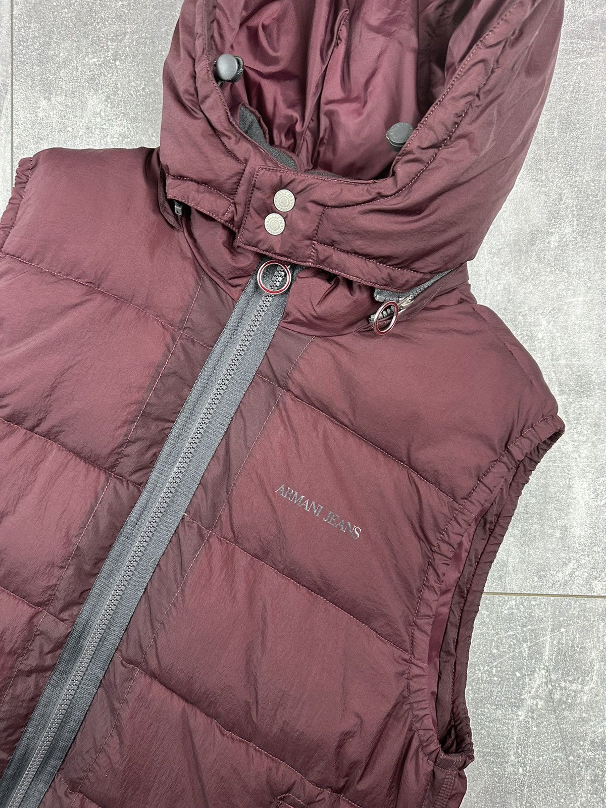 Emporio Armani Armani Jeans Luxury Burgundy Light Vest Size US L / EU 52-54 / 3 - 9 Thumbnail