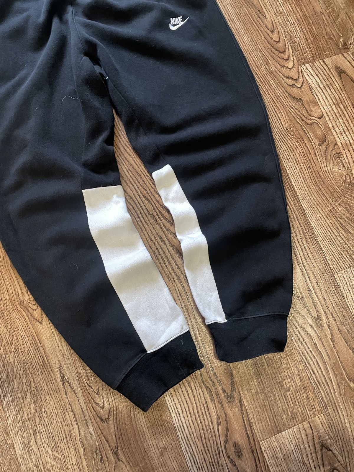 Nike Vintage Y2K Nike Sweatpants Baggy size XL Size US 36 / EU 52 - 4 Thumbnail