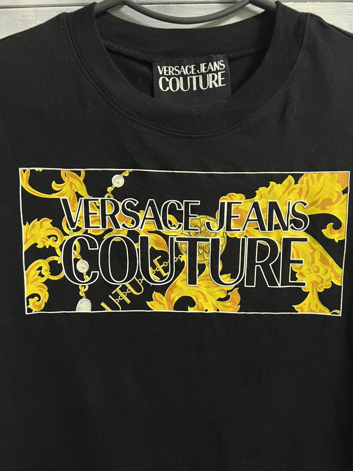 Versace Jeans Couture Rare Luxury T-Shirt Versace Jeans Couture Big Logo Size M / US 6-8 / IT 42-44 - 2 Thumbnail