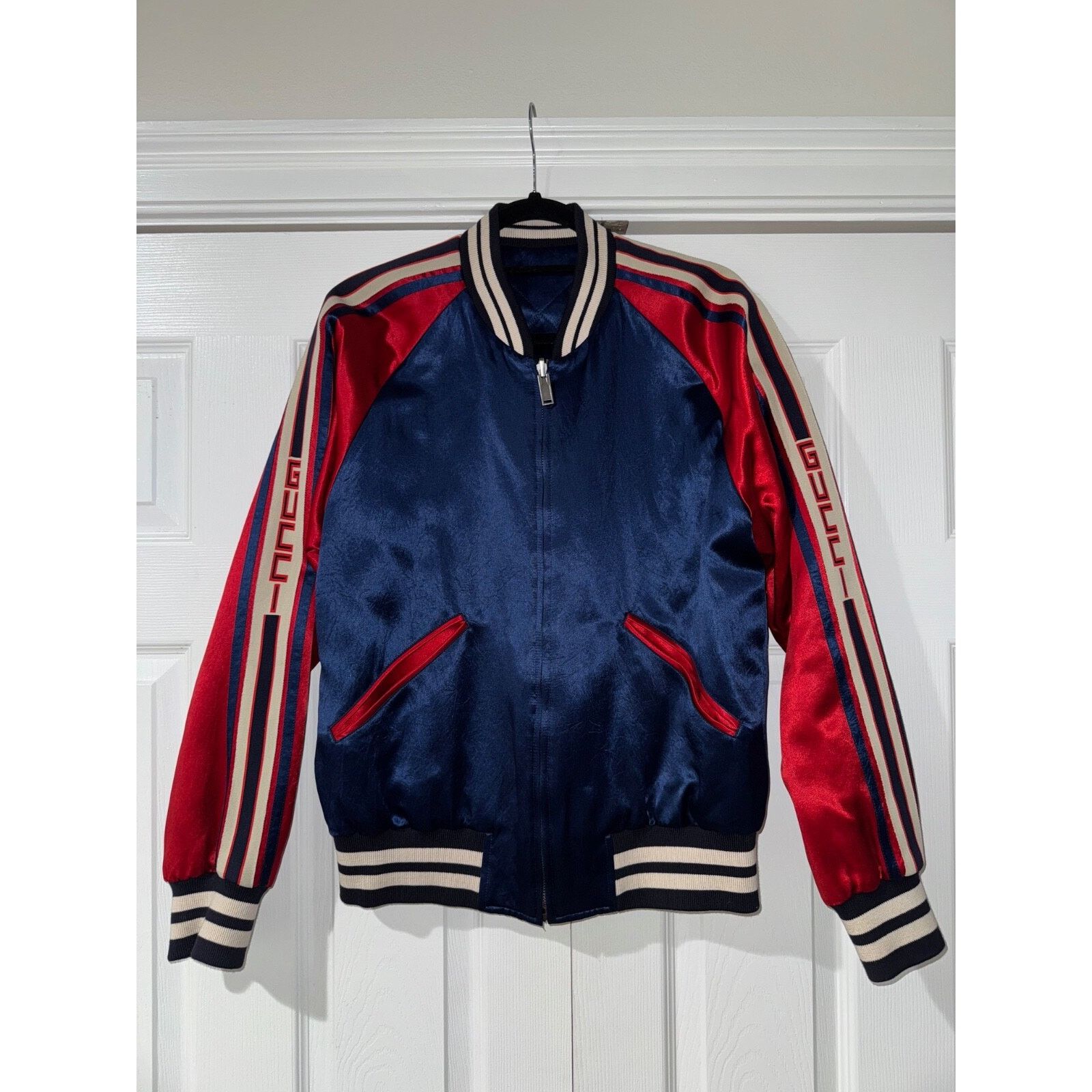 Gucci Gucci Silk Acetate Reversible Bomber Souvenir Jacket 48 Size US M / EU 48-50 / 2 - 4 Thumbnail