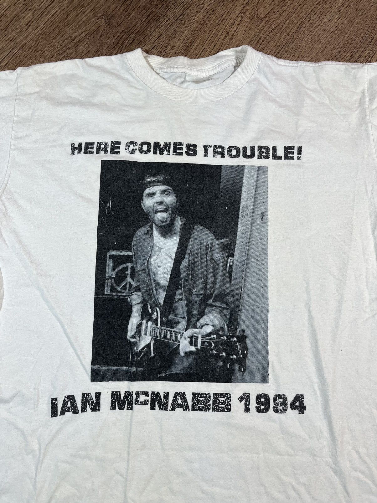 Band Tees Vintage 1994 IAN MCNABB Here Comes Trouble Rare T Shirt Size US XL / EU 56 / 4 - 2 Thumbnail