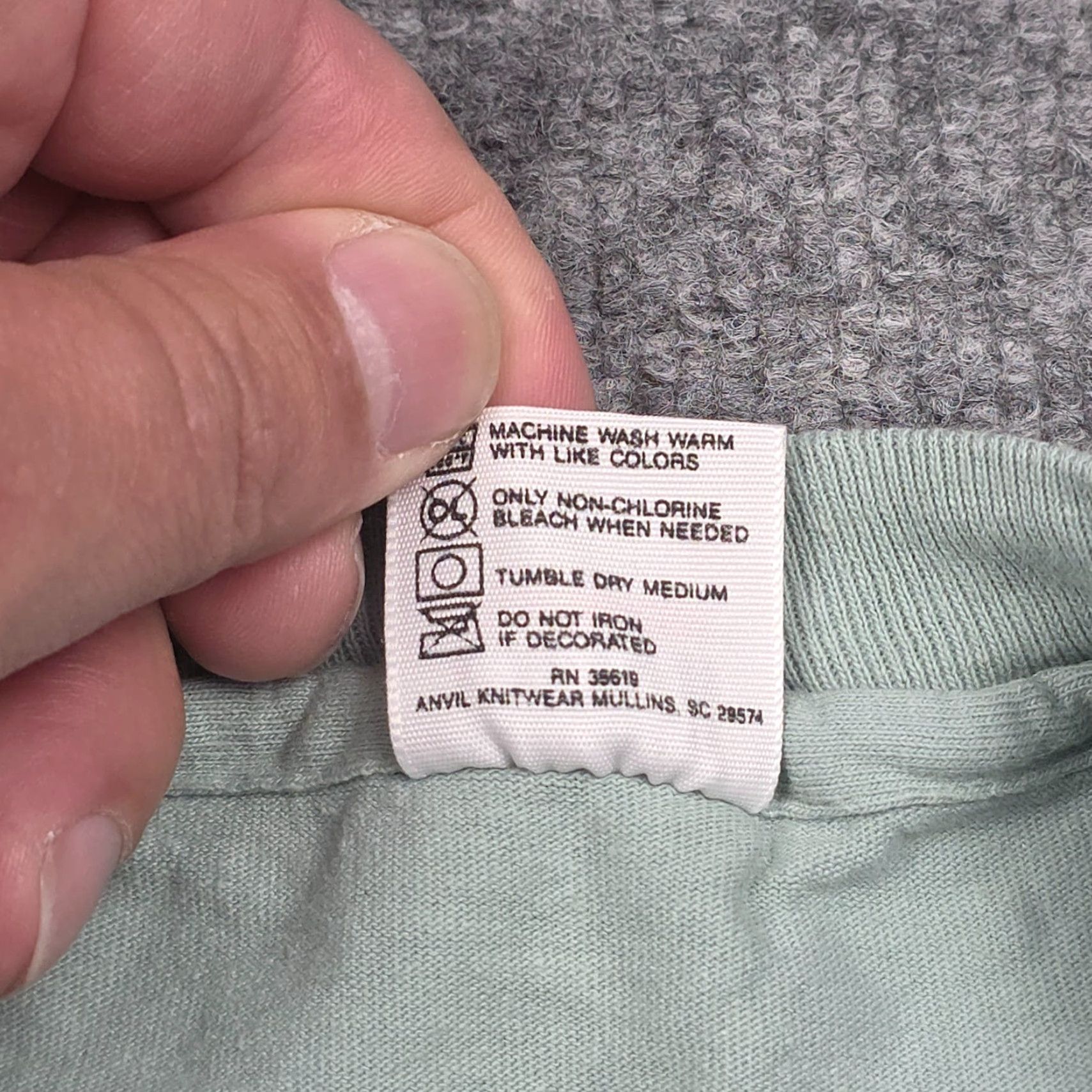 Anvil VINTAGE Anvil Recycle T-Shirt Women's Medium Green Graphic USA 80s 90s Single Stitch Crew Neck Short Sleeve CottonEmbroidery Button Mens? Size M / US 6-8 / IT 42-44 - 6 Thumbnail
