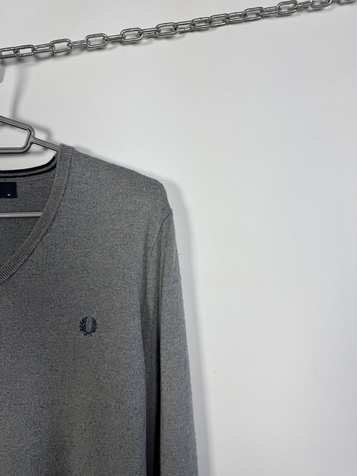 Fred Perry Fred Perry V-Neck Merino Wool Sweater Pullover Size M Size US M / EU 48-50 / 2 - 2 Thumbnail