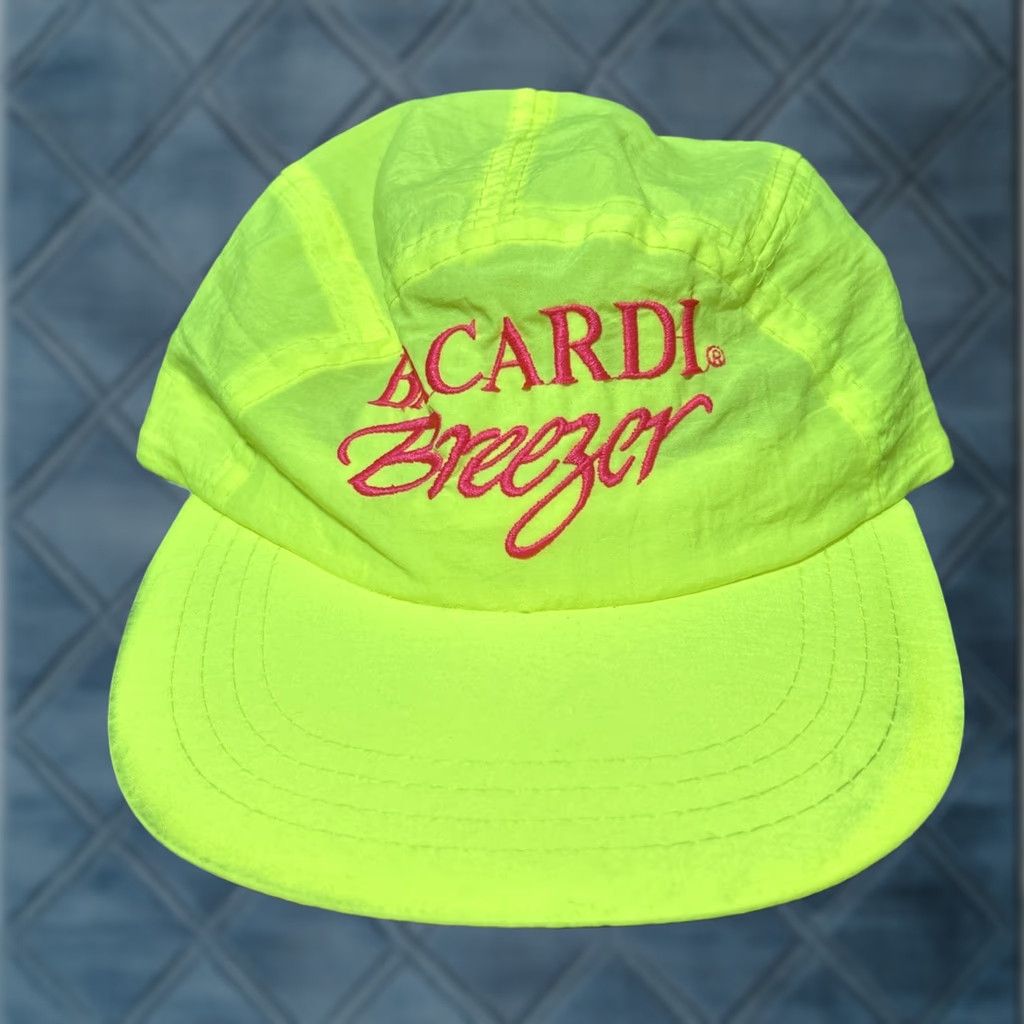 Vintage VINTAGE Bacardi Breezer Hat Cap Yellow Snapback Sun Faded Embroidered Adjustable Baseball Cap Men 1980s Logo Size ONE SIZE - 1 Thumbnail