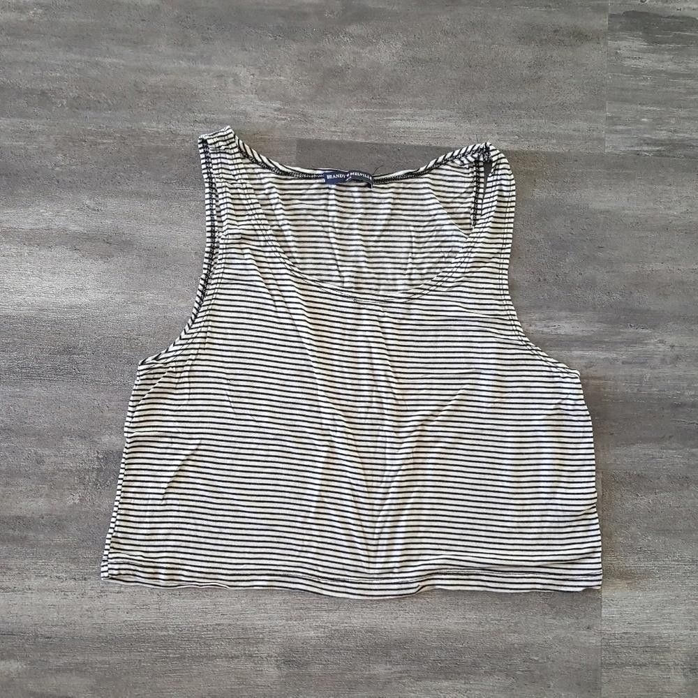 Designer White On Black Melville Loose Crop Size ONE SIZE - 1 Thumbnail