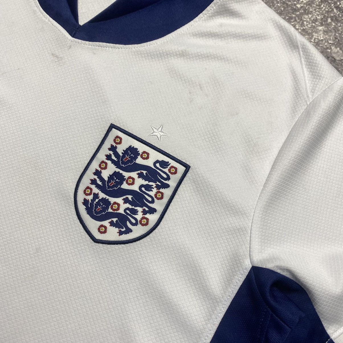 Vintage Men’s Nike England National soccer team jersey Size US S / EU 44-46 / 1 - 3 Thumbnail