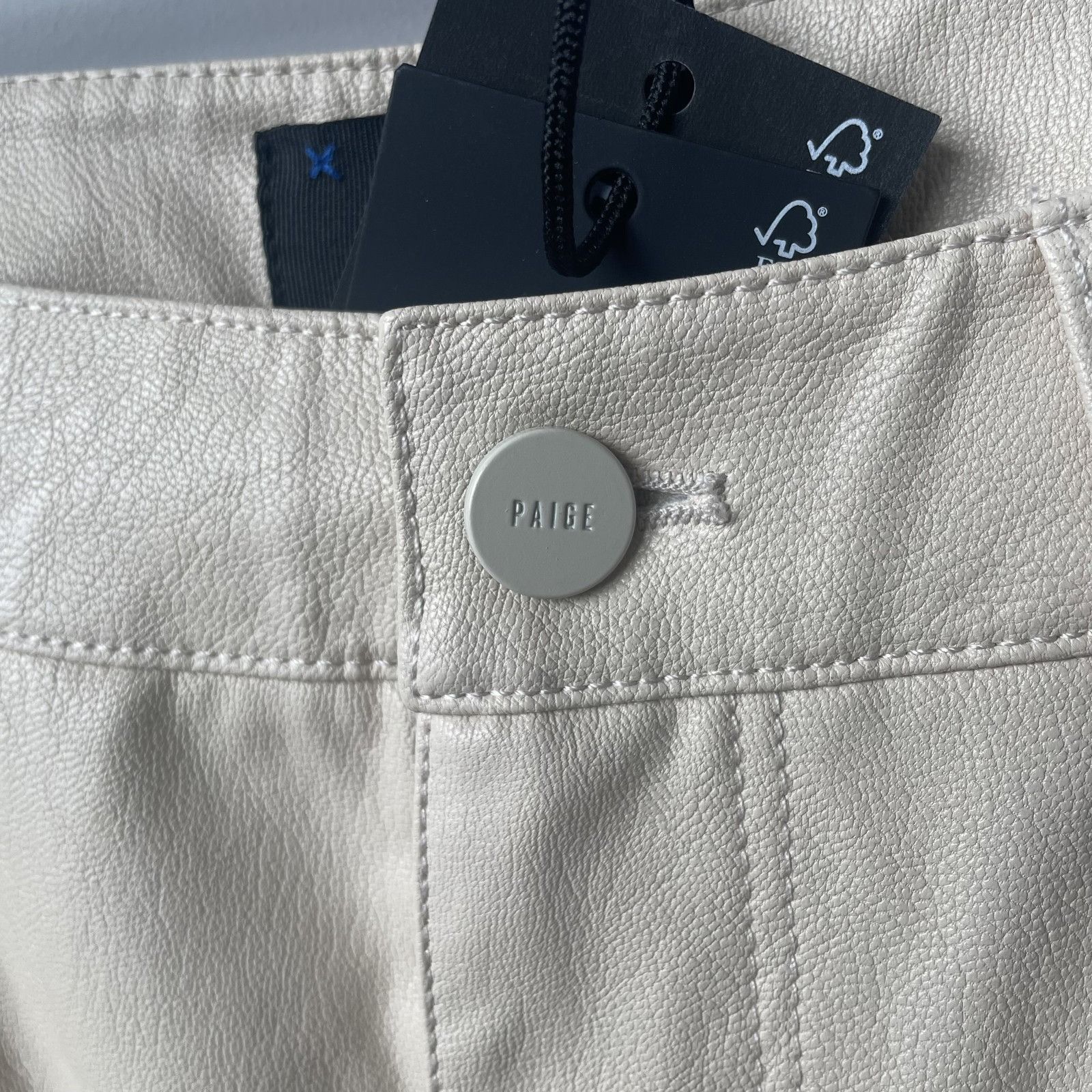 Paige Paige Stella Pants Womens 26 Faux Leather Straight Leg Stret Size 26" / US 2 / IT 38 - 4 Thumbnail