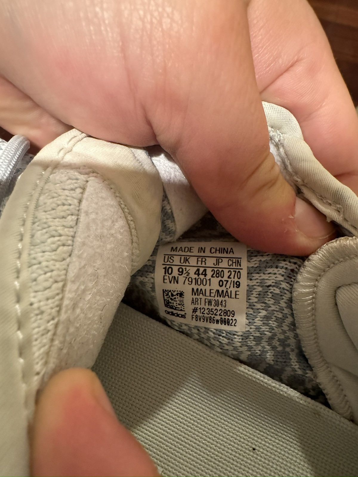 Adidas × Yeezy Yeezy Boost 350 v2 Cloud White Size US 10 / EU 43 - 9 Thumbnail