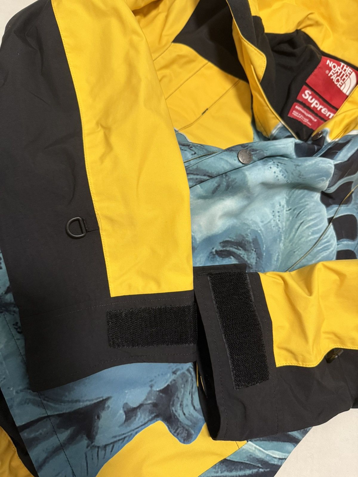 Supreme × The North Face Supreme tnf north face statue of liberty mountain jacket Size US S / EU 44-46 / 1 - 8 Thumbnail