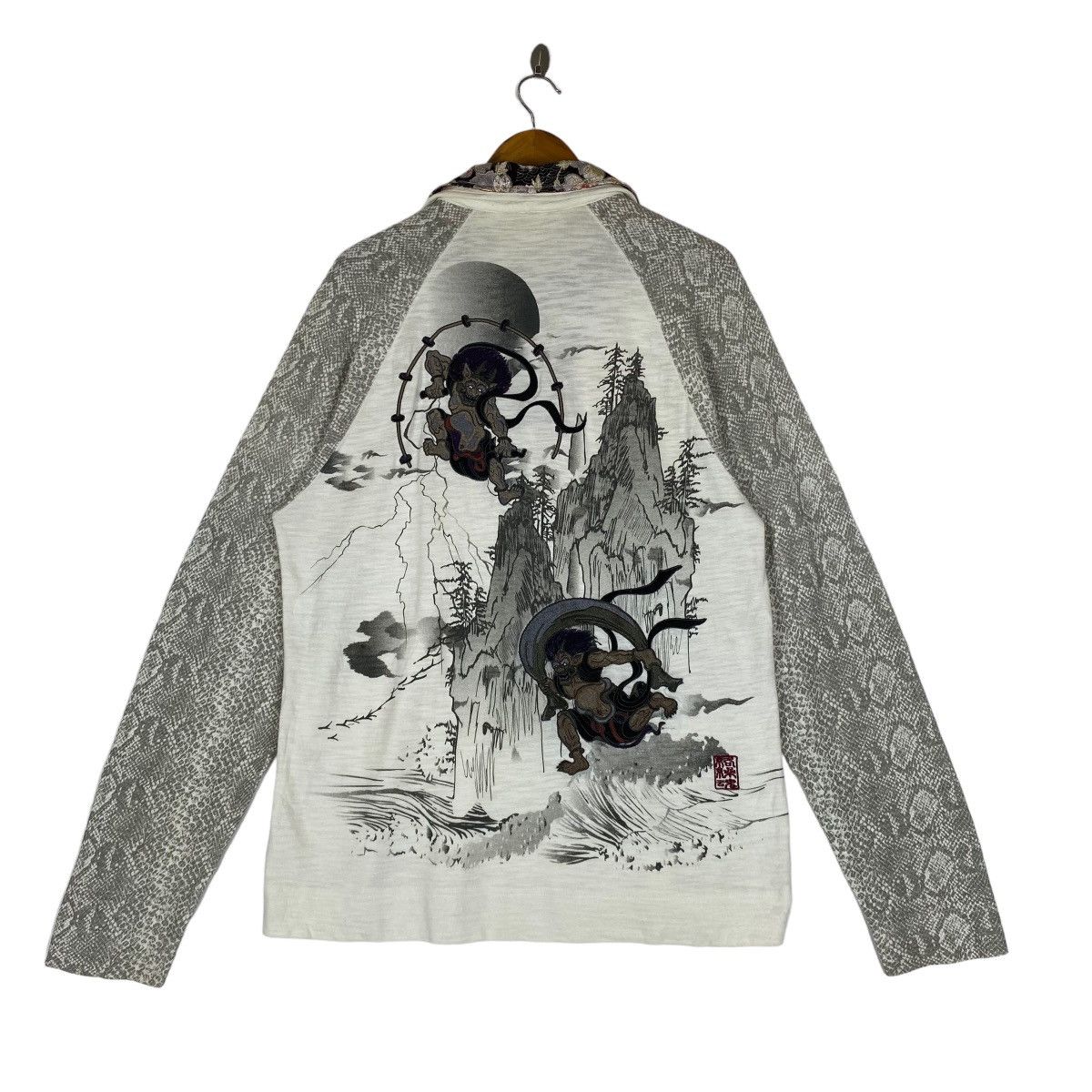 image of Nice Design Karakushi Tamashi Japanese Vintage Motif Shirt in Grey White, Men's (Size Medium)