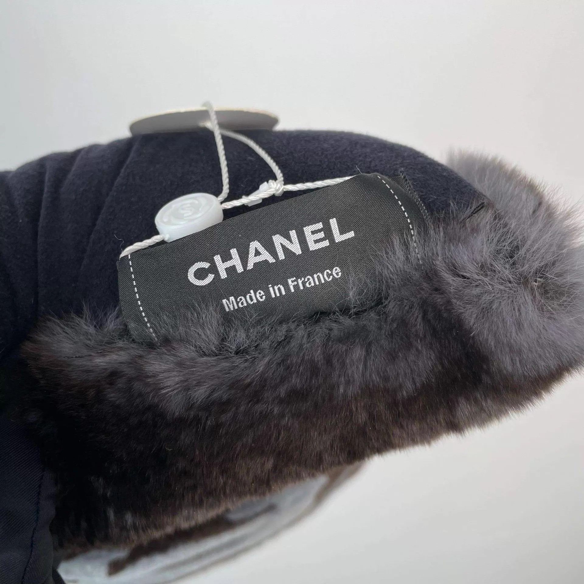 Chanel Chanel Soft Fur Mini Pillow Classic CC Logo Size ONE SIZE - 4 Thumbnail
