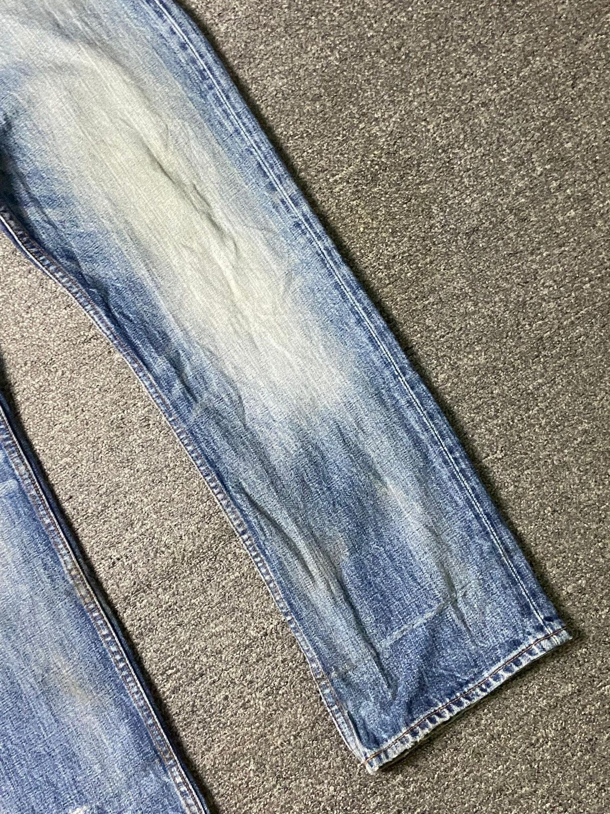 Gap × Japanese Brand × Vintage Vintage GAP Easy Fit Distressed Denim Jeans (132) Size US 32 / EU 48 - 9 Thumbnail