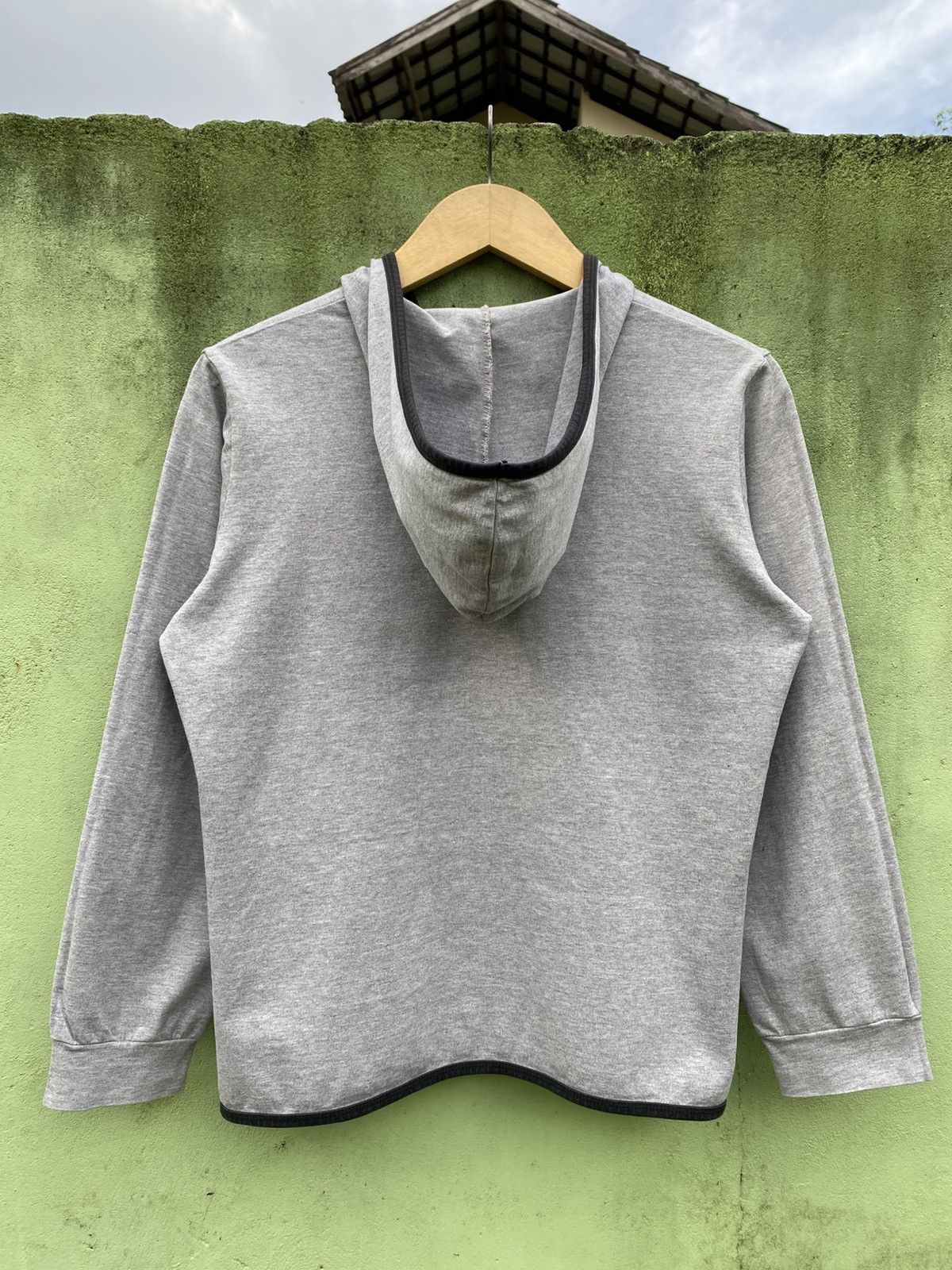 Japanese Brand Japanese Clean Aesthetic V-Neck Hoodie Essential Wear Style Size US L / EU 52-54 / 3 - 7 Thumbnail