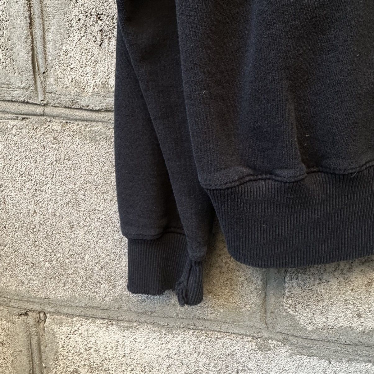 Champion Vintage Champion Sweatshirt Small Logo Y2K 00s USA Size L Size US L / EU 52-54 / 3 - 9 Thumbnail