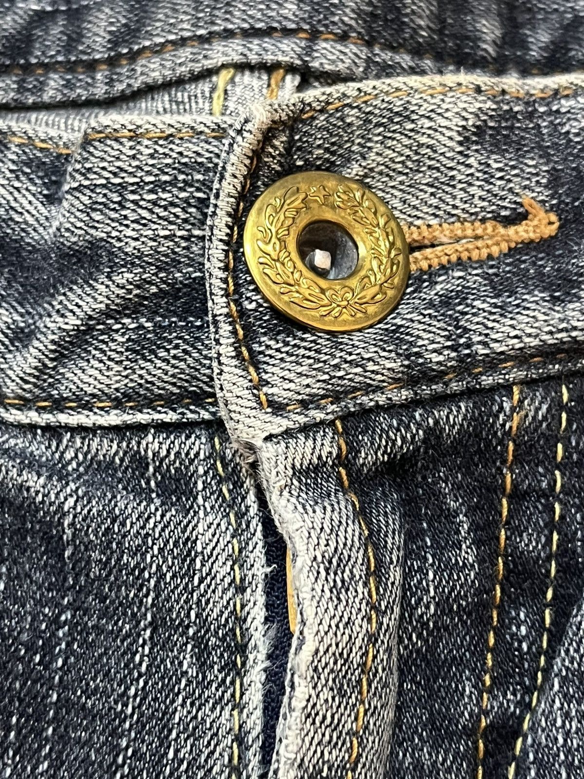 Japanese Brand Vintage Japanese Brand Faded Buckle Belt Distressed Denim Size US 30 / EU 46 - 11 Thumbnail