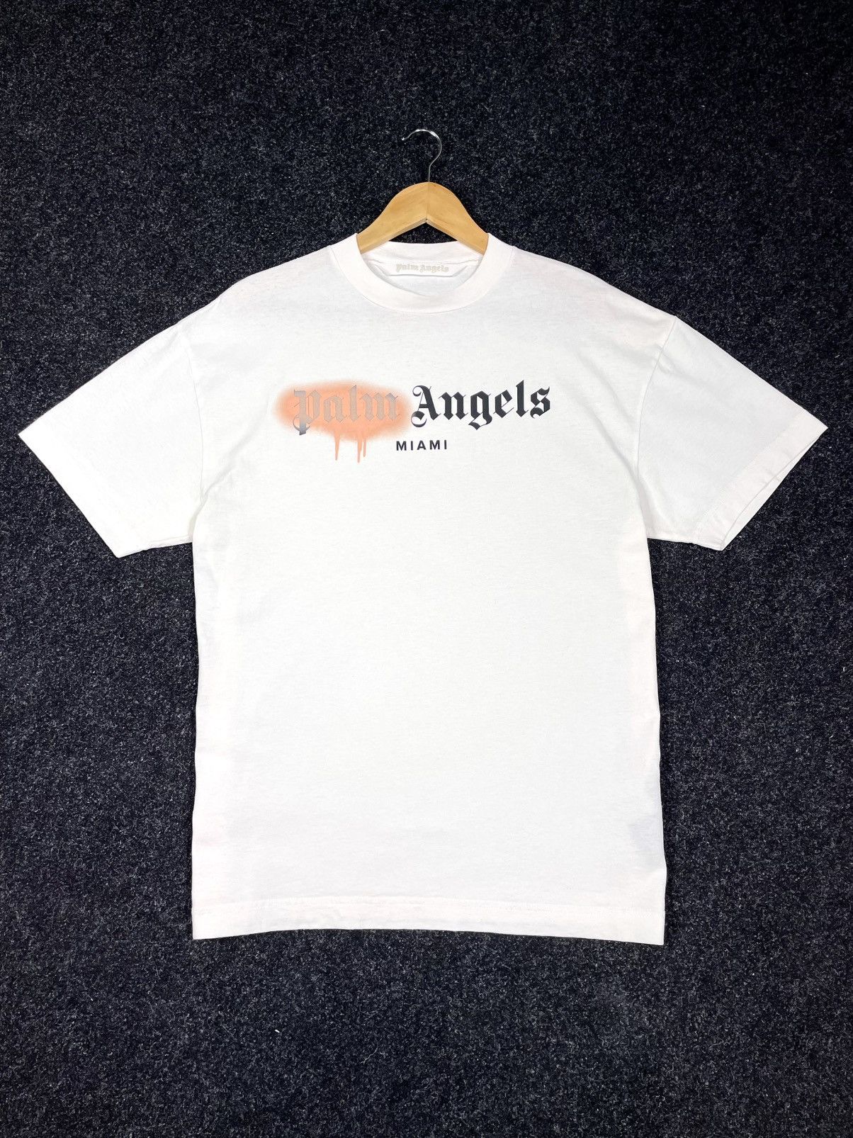 Palm Angels Palm Angels Miami Spray Logo T-Shirt – White – Size L Size US L / EU 52-54 / 3 - 1 Thumbnail