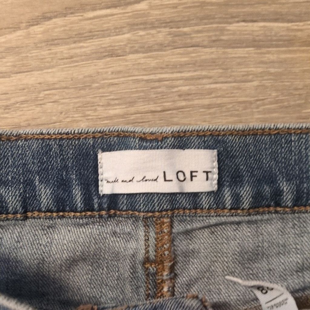 Loft Loft distressed fringed denim shorts size 6/28 Size 28" / US 6 / IT 42 - 3 Thumbnail