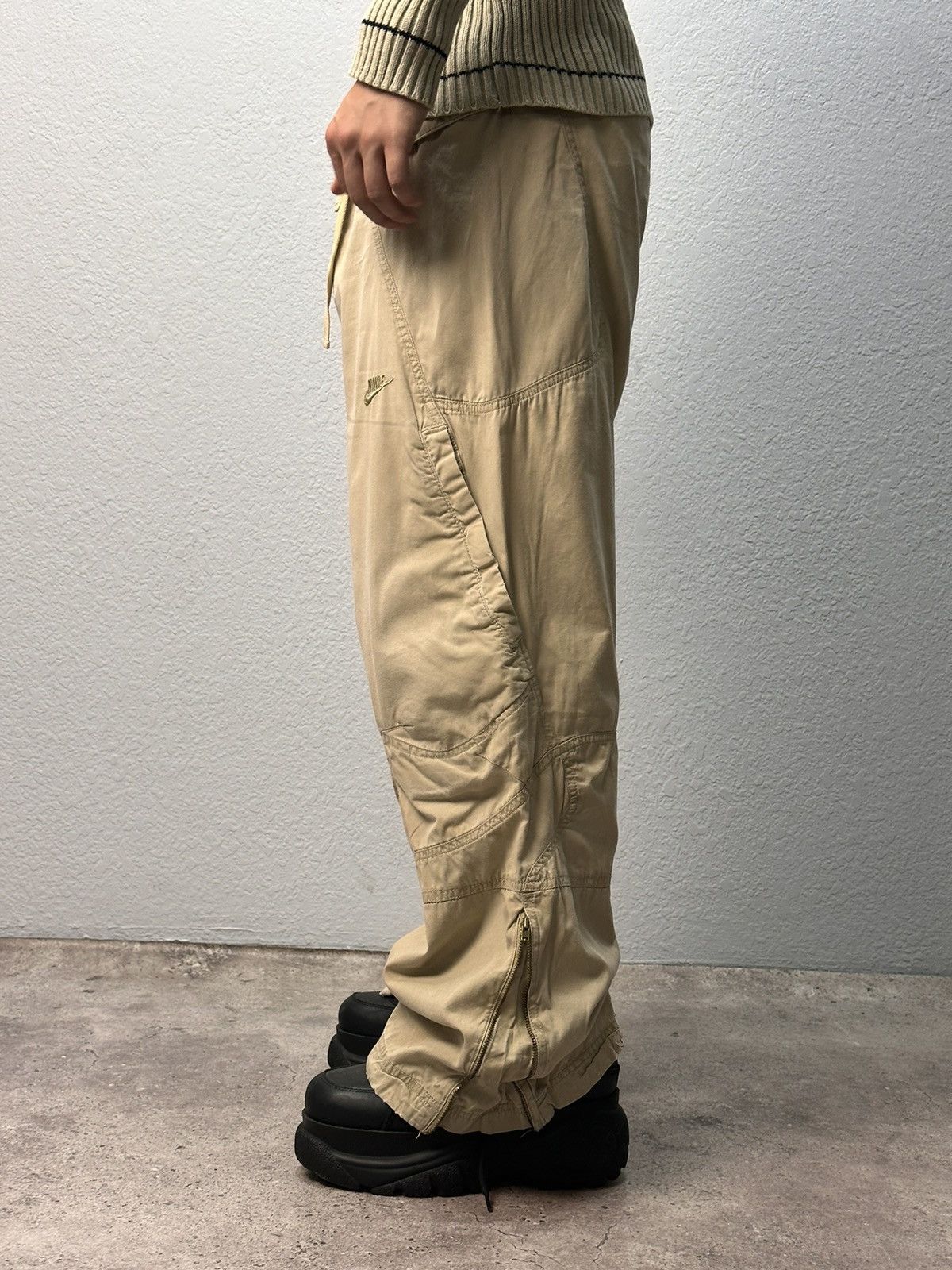 Nike Vintage Nike Cargo Baggy Japan Avantgarde Faded Bontage Y2K Size US 36 / EU 52 - 5 Thumbnail