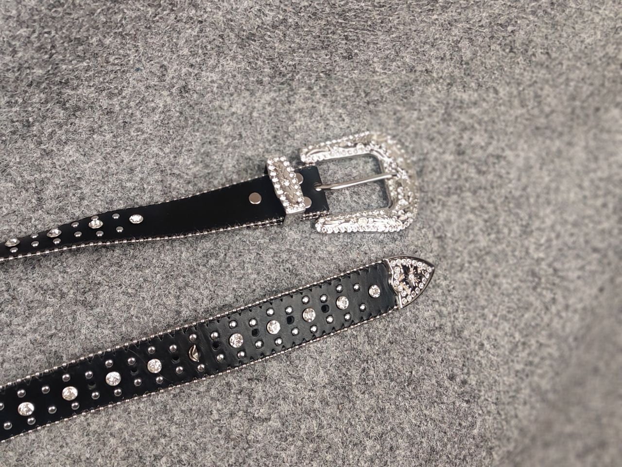 Le Grande Bleu (L.G.B.) Vintage with cross BB. Simon Style Belt Black Leather Y2K Size ONE SIZE - 10 Thumbnail
