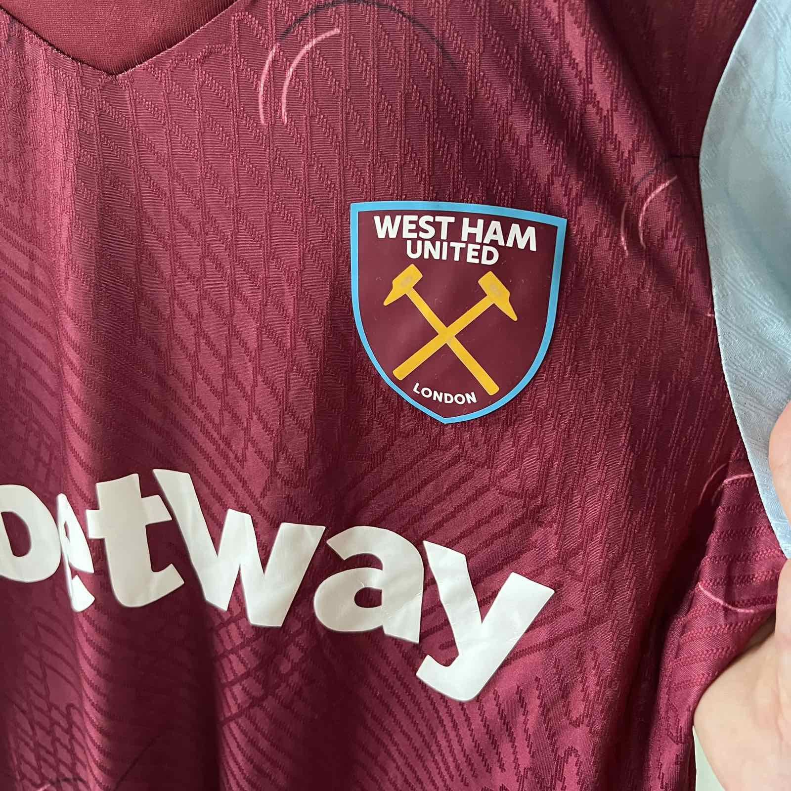 Umbro Umbro West Ham Bowen 2024 player worn soccer jersey #20 Sz S Size US S / EU 44-46 / 1 - 5 Thumbnail