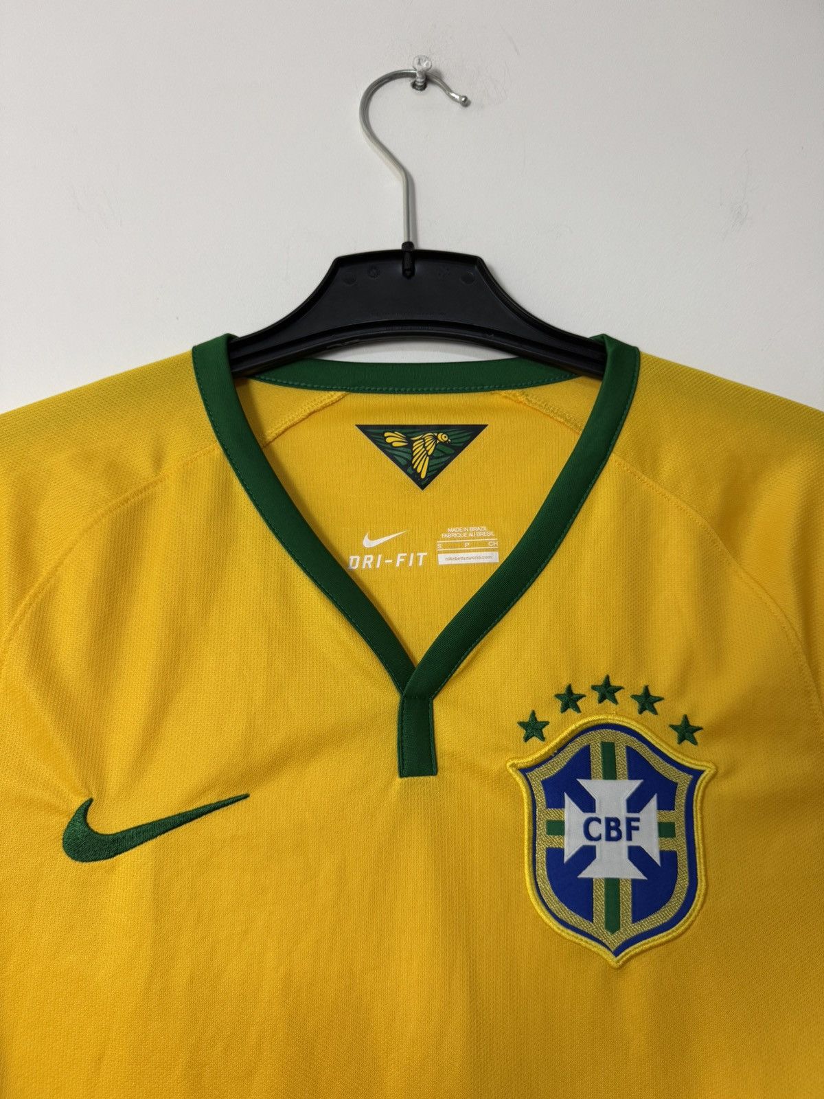 Nike Nike Brazil National Team 2014 Football Soccer Jersey Yellow Size US S / EU 44-46 / 1 - 5 Thumbnail