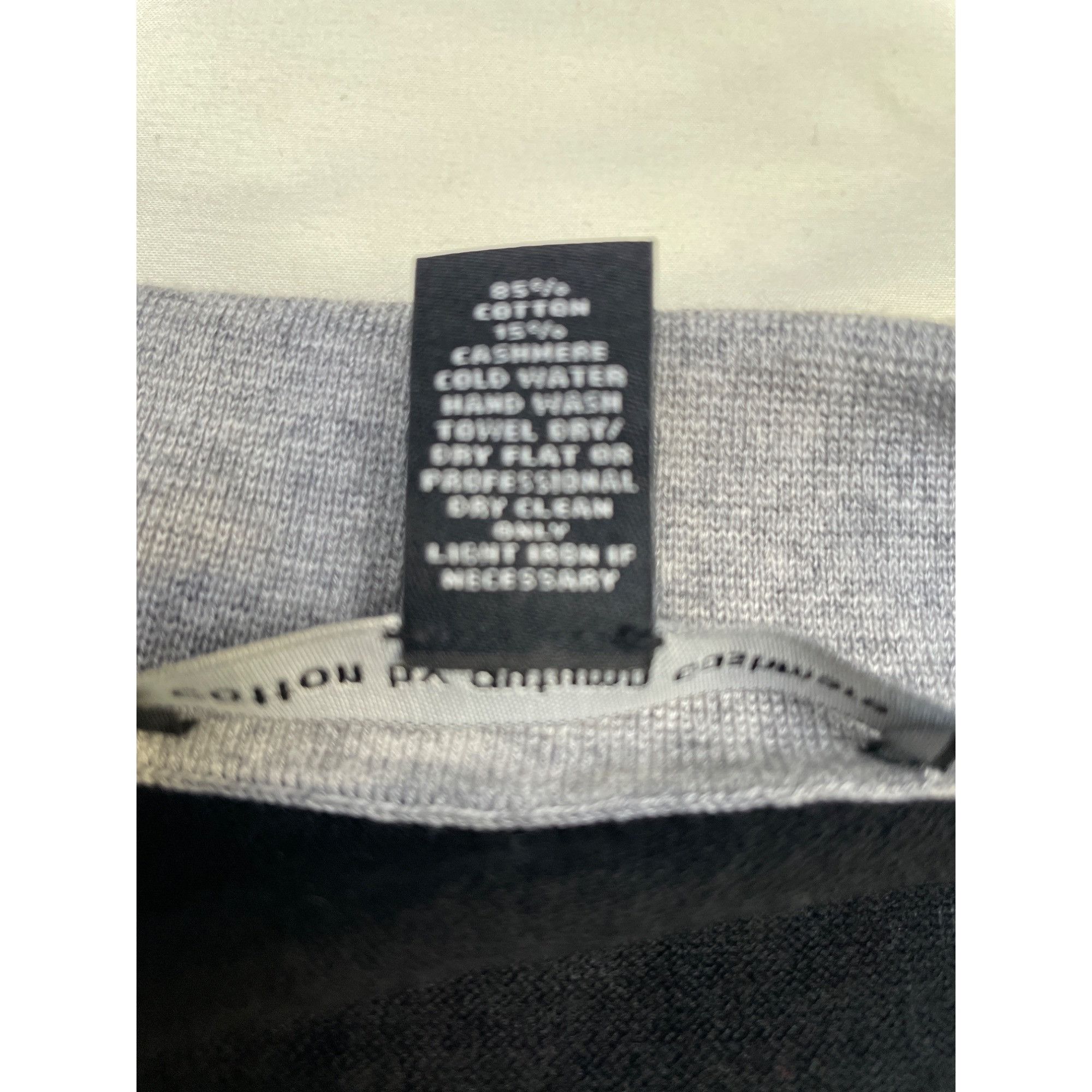 Autumn Cashmere Autumn Cashmere Mens Polo Shirt Black Gray Italian Yarn Size Size US L / EU 52-54 / 3 - 6 Thumbnail