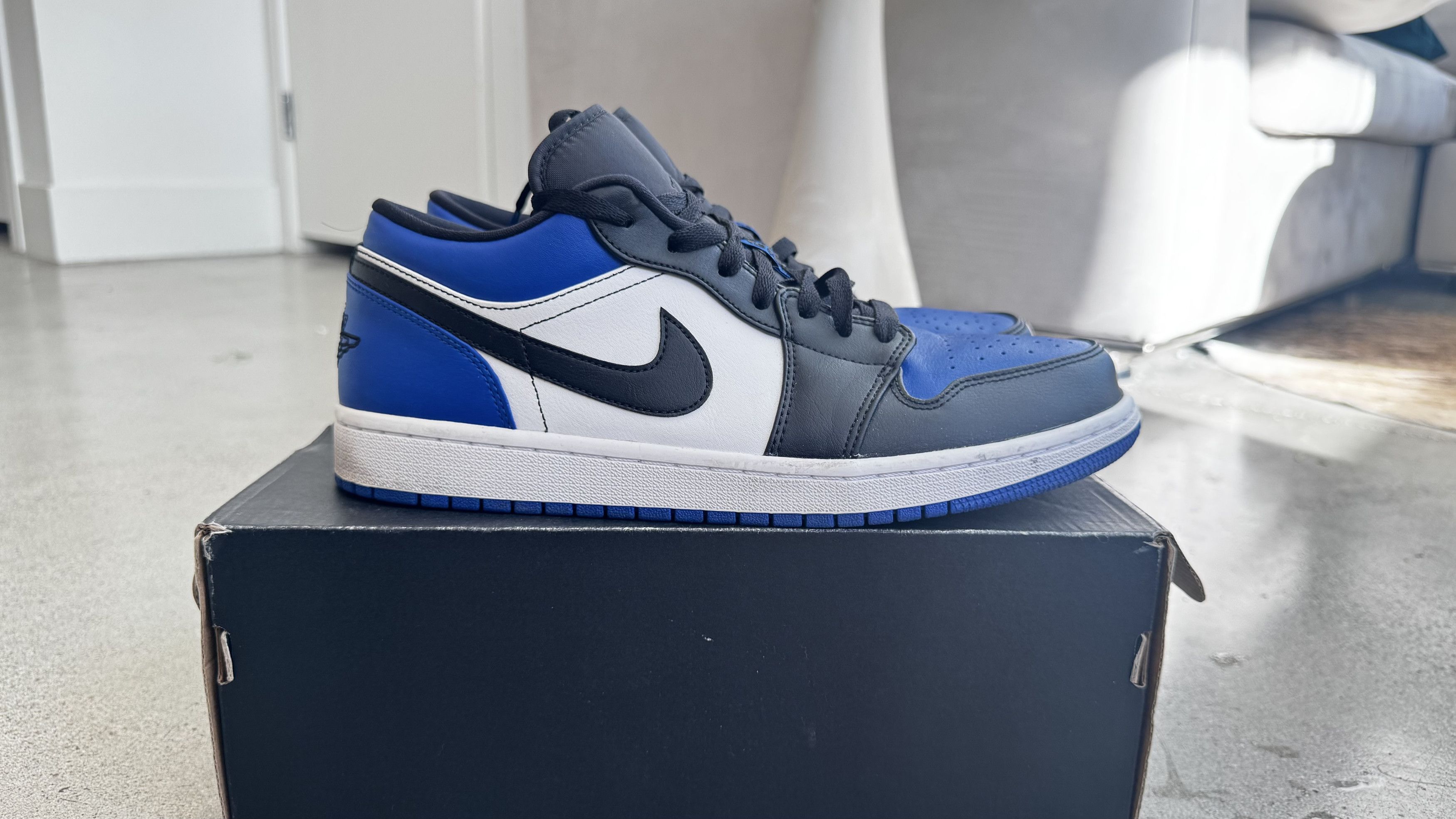 Nike Nike Air Jordan 1 Low Black Taxi Blue Size 10.5 w/ Box Size US 10.5 / EU 43-44 - 4 Thumbnail