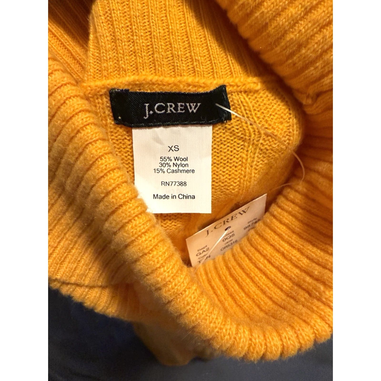 J.Crew VINTAGE J.CREW Women's Sweater Turtleneck Cable-Knit Wool Cashmere Size XS Orange Ribbed Fall Winter Size XS / US 0-2 / IT 36-38 - 4 Thumbnail
