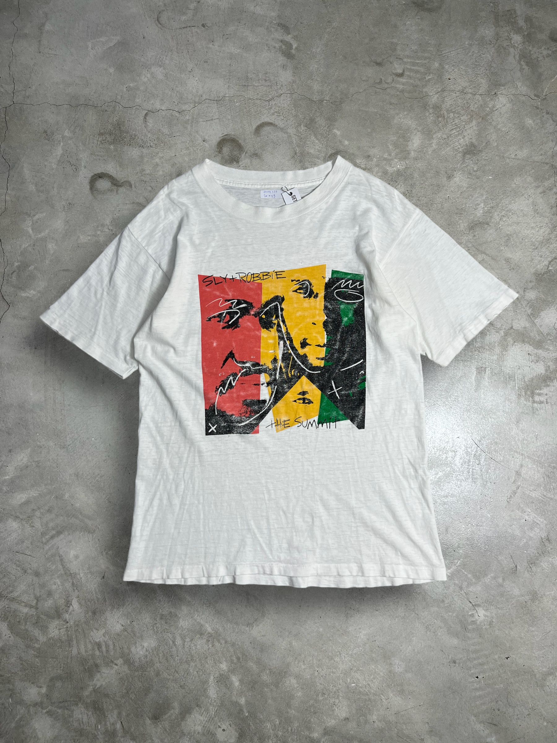 Band Tees Vintage 80s Sly & Robbie The Summit Album Tee GTME337 Size US L / EU 52-54 / 3 - 1 Thumbnail