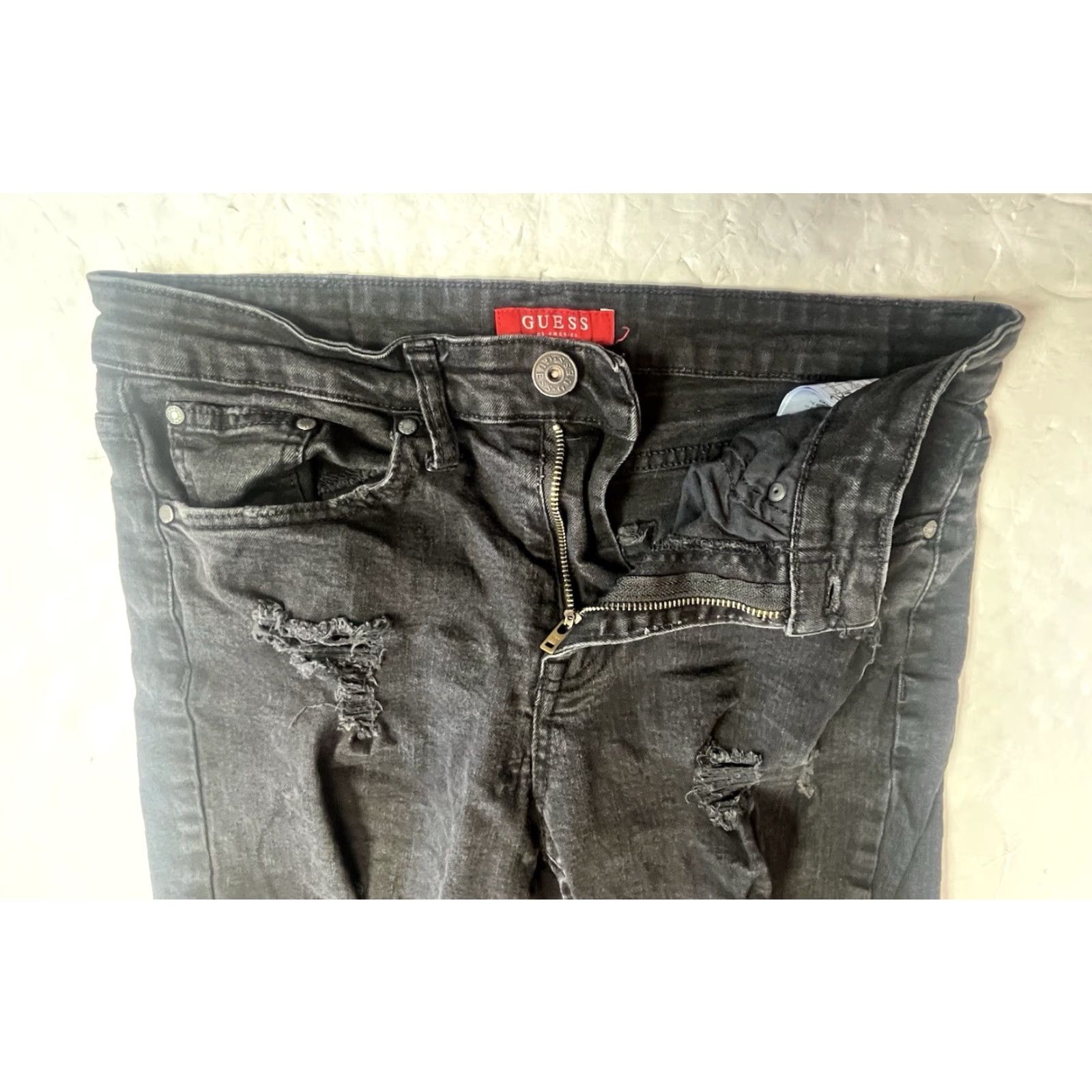 Guess GUESS Mens Bermuda Shorts Black Stretch 5-Pocket Size 31 Distressed Casual Denim Jeans Bermuda Style Front Flat 31 Distressed Black Mens Size US 31 - 7 Thumbnail
