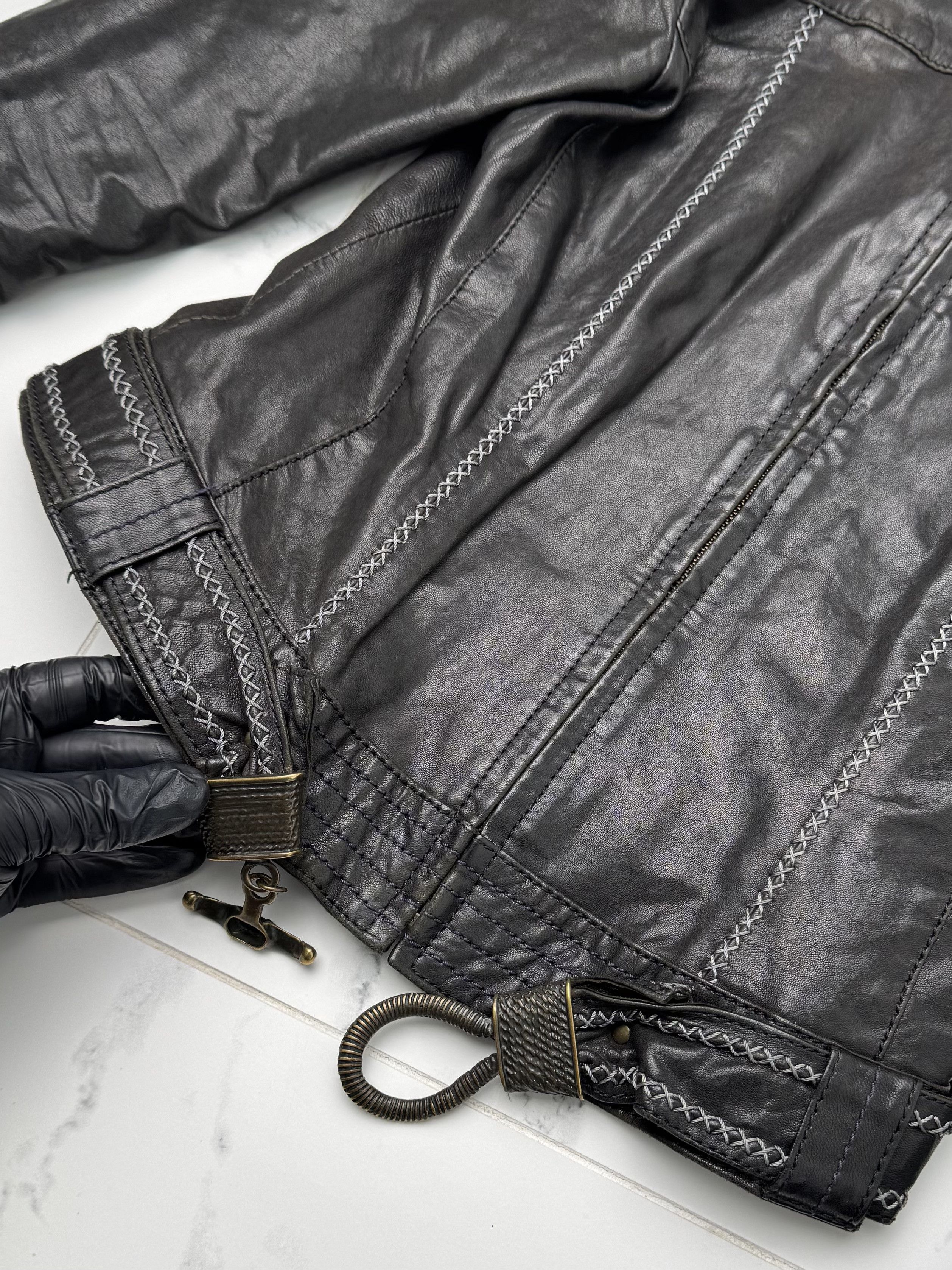 Vintage Women Black Leather Jacket Y2K Vintage Fitted Biker Zip Up Size S / US 4 / IT 40 - 7 Thumbnail
