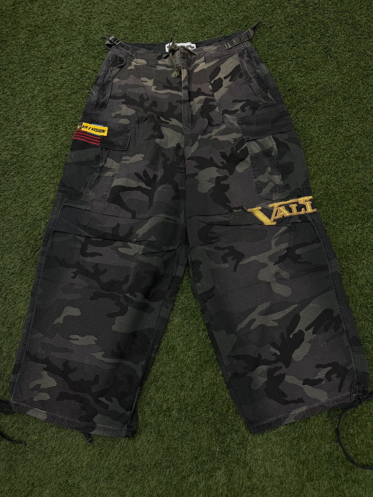 Vale Vale VA-1 Black Camo Cargo Sweatpants Size (30) NEW Size US 30 / EU 46 - 1 Thumbnail