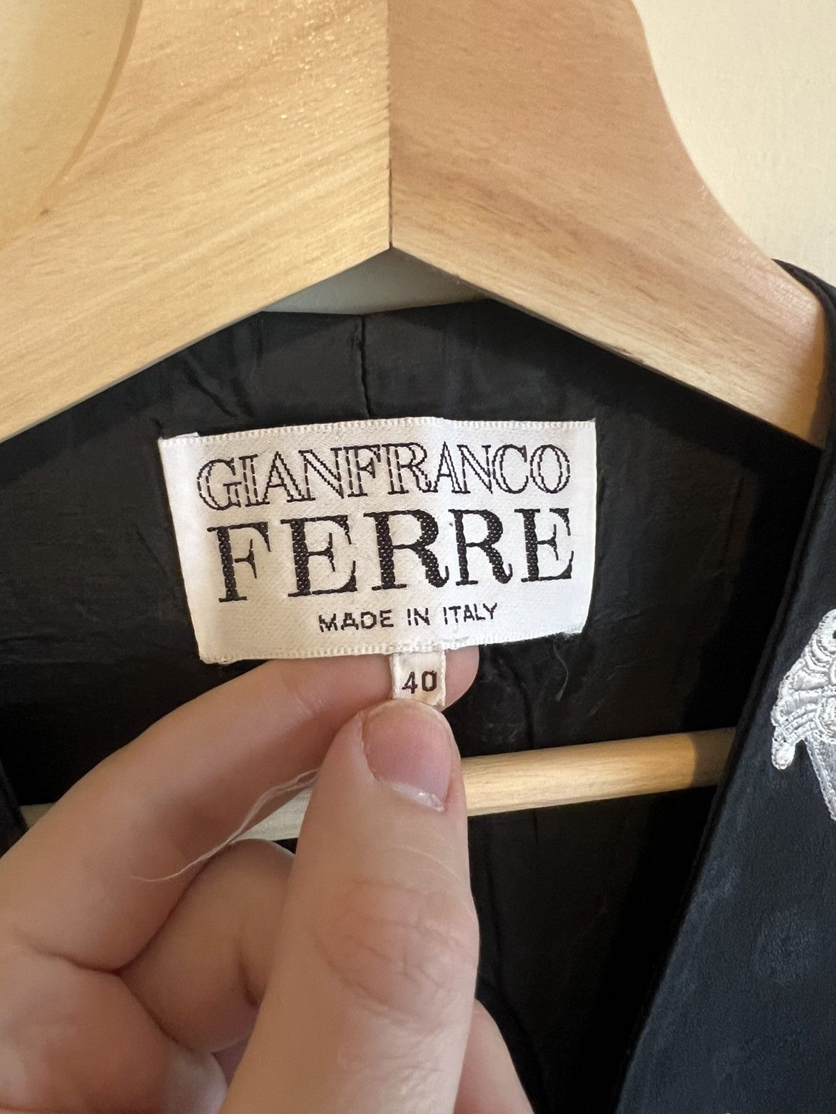 Gianfranco Ferre × Vintage Archive Gianfranco Ferre Vest Striped Embroidered Y2K Size US XXS / EU 40 - 3 Thumbnail