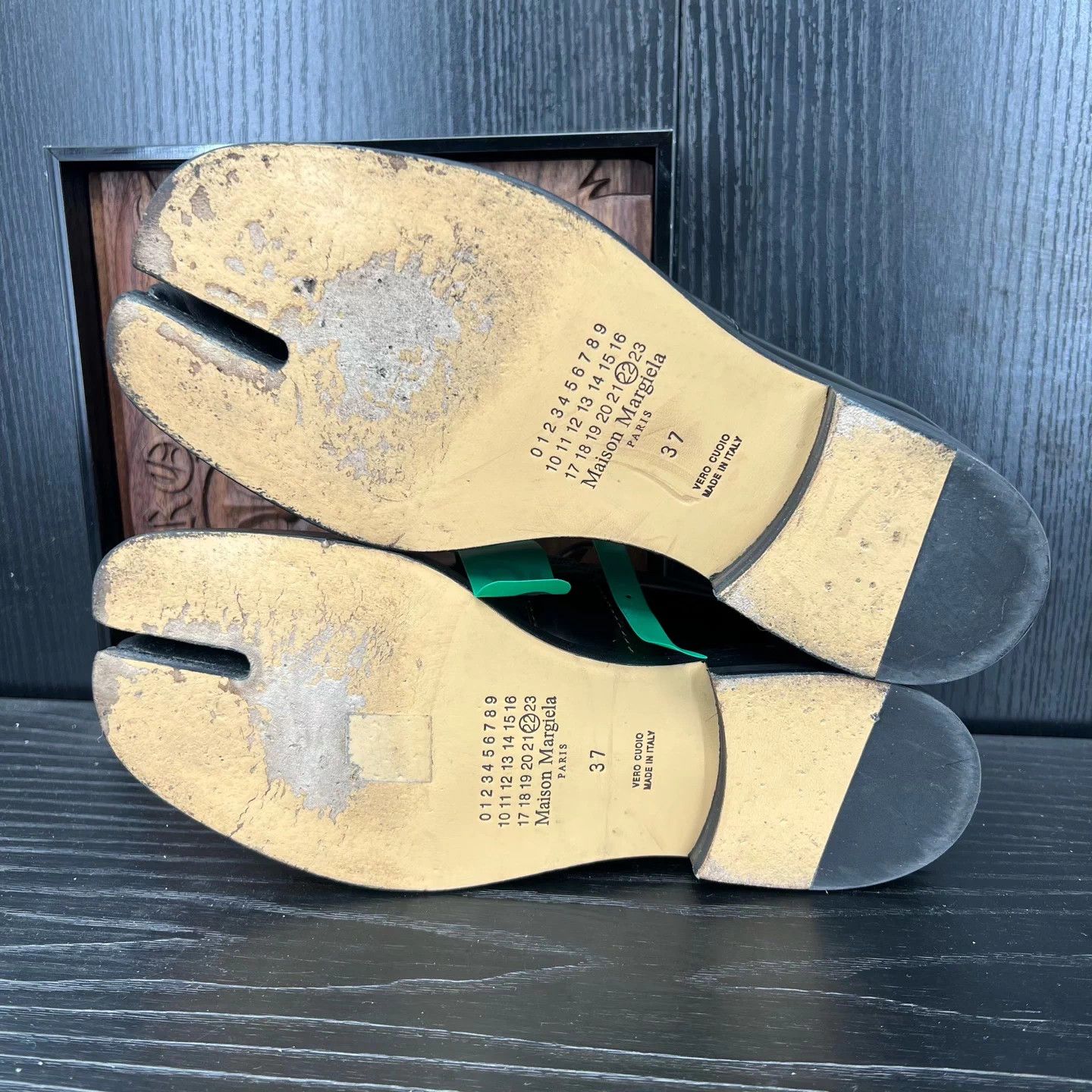 Maison Margiela Maison Margiela Replica Black Sz 37 w/ Box Size US 6 / IT 36 - 7 Thumbnail
