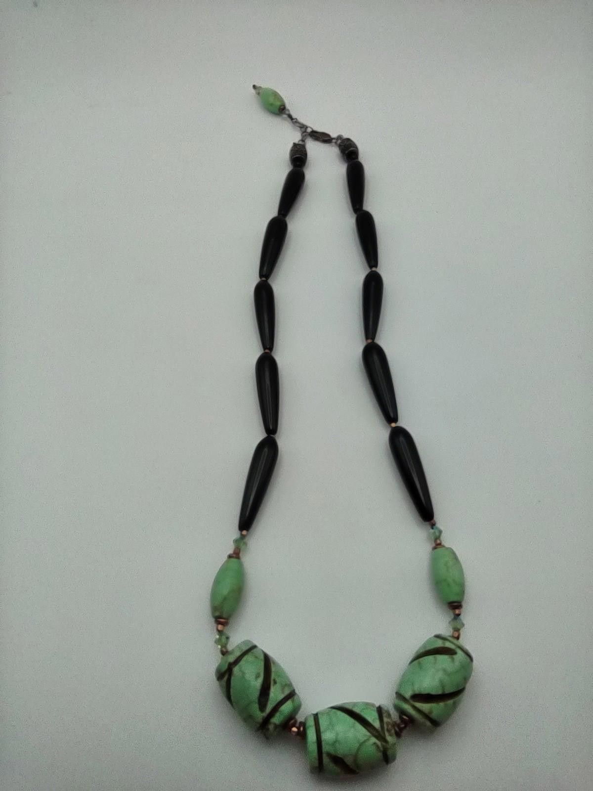 The Unbranded Brand Vtg Sterling Silver Carved Green Jade & Black Onyx Necklace Size ONE SIZE - 1 Thumbnail