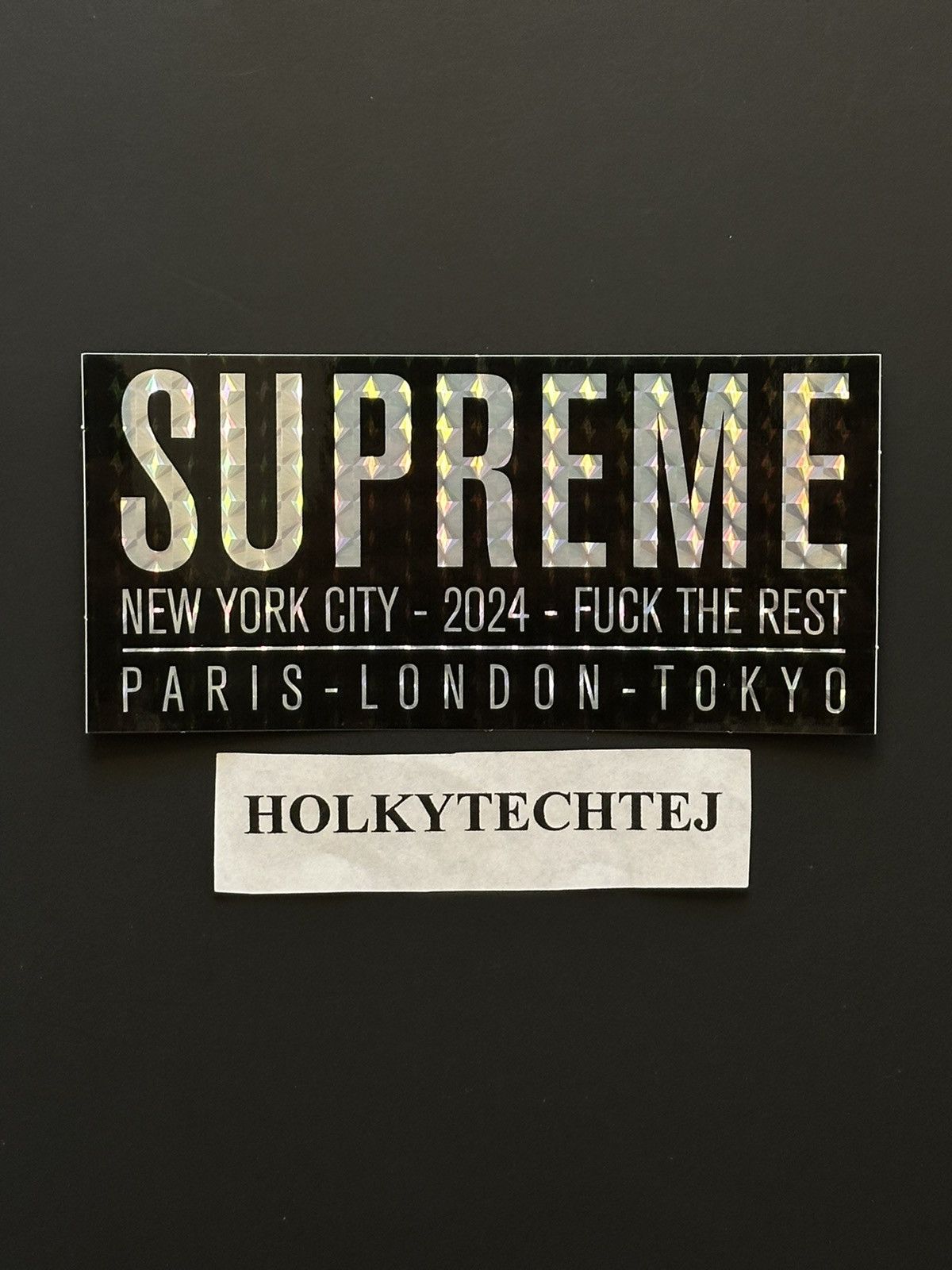 Supreme Supreme Paris Sticker Size ONE SIZE - 1 Thumbnail