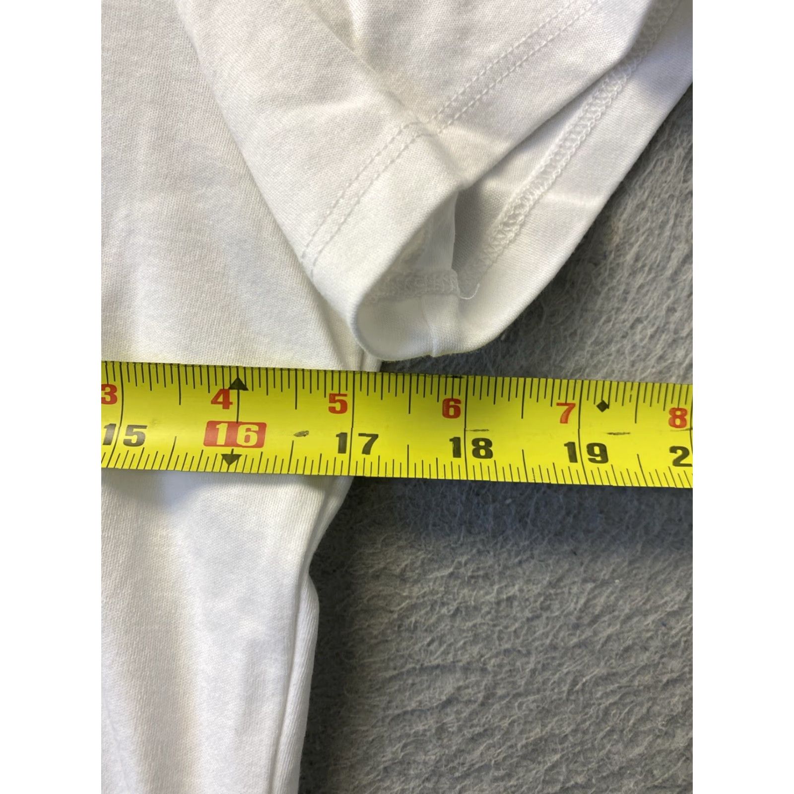 Vintage VINTAGE LL BEAN Women's T-Shirt Short Sleeve V-Neck Basic Size S White Linen Casual Summer Size S / US 4 / IT 40 - 3 Thumbnail
