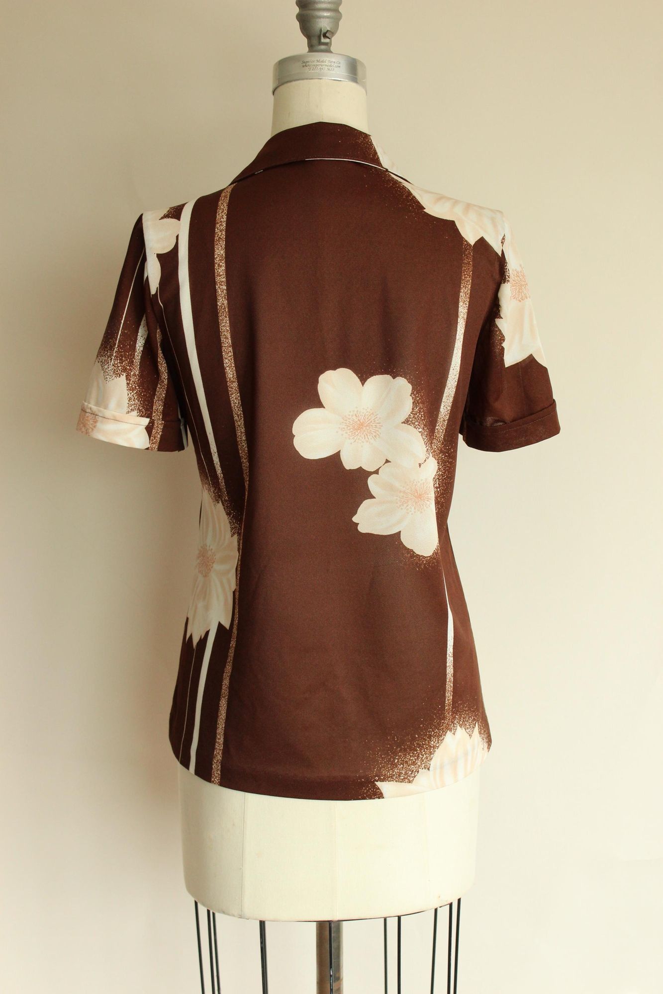 Vintage Vintage 1970s Blouse, Brown and White Floral Print Nylon Sho Size M / US 6-8 / IT 42-44 - 10 Thumbnail