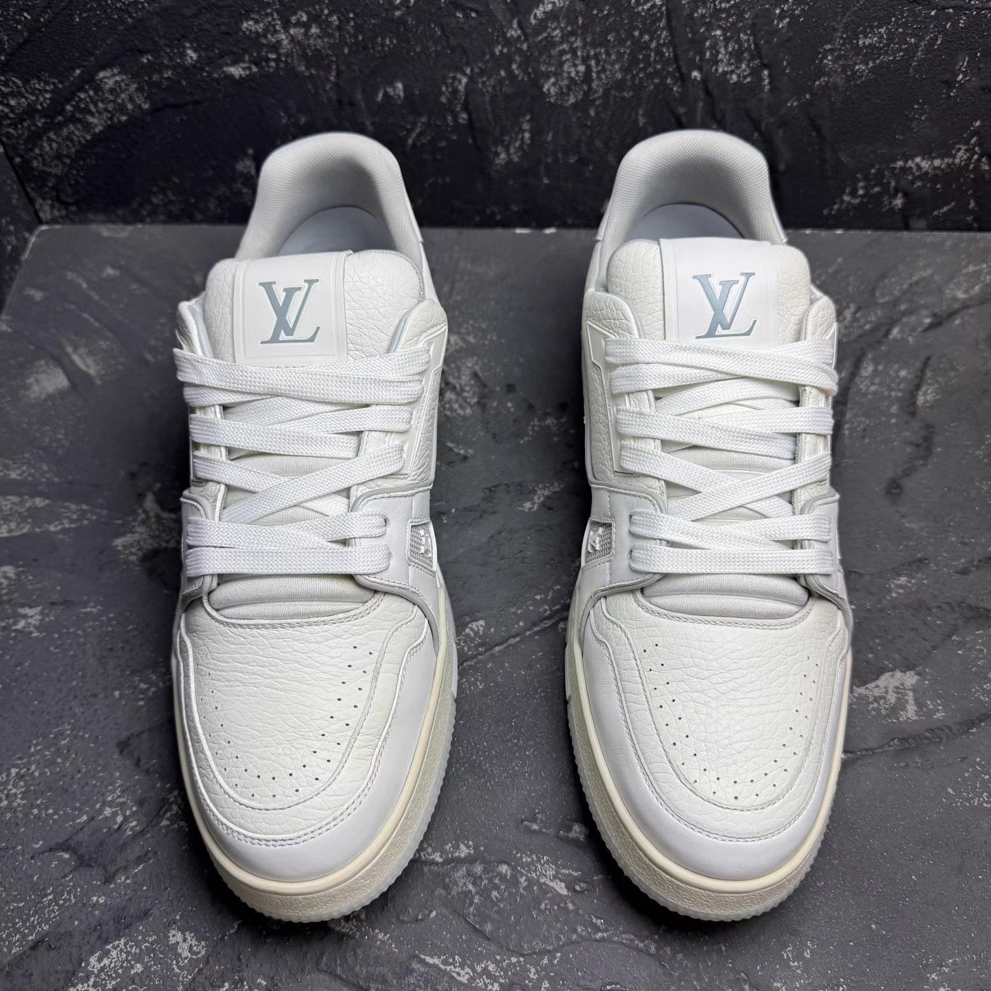 Louis Vuitton LV Trainer White Cement Q10 Size US 9 / EU 42 - 7 Thumbnail